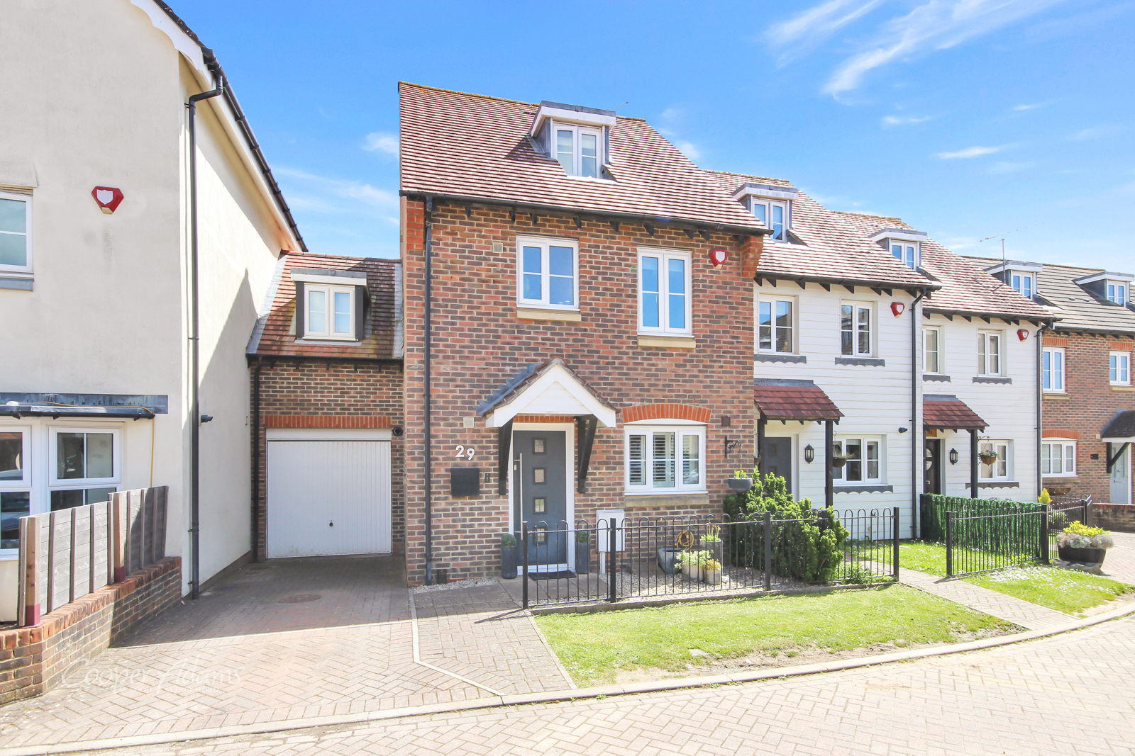5 bedroom Semi-Detached House For Sale