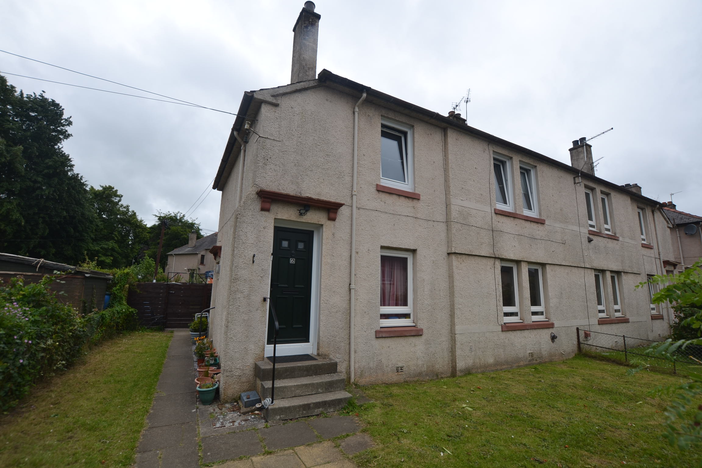 2 bedroom Apartment To Let
