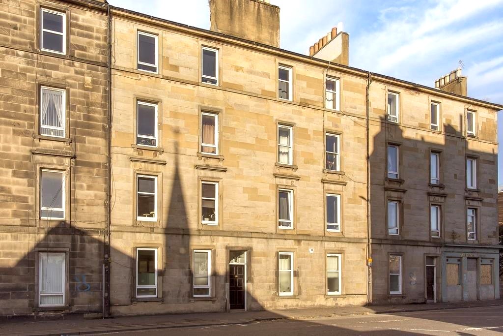 2 bedroom Apartment To Let