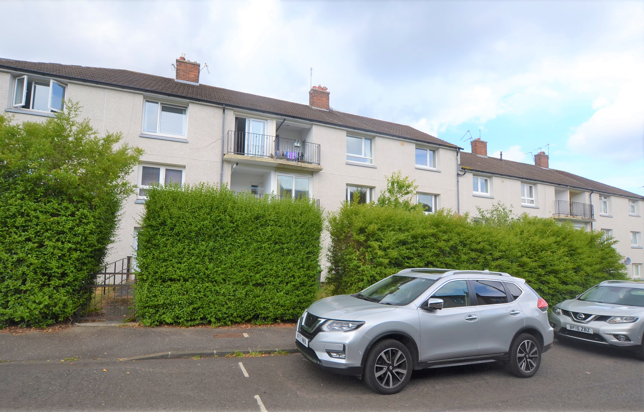 2 bedroom Apartment To Let