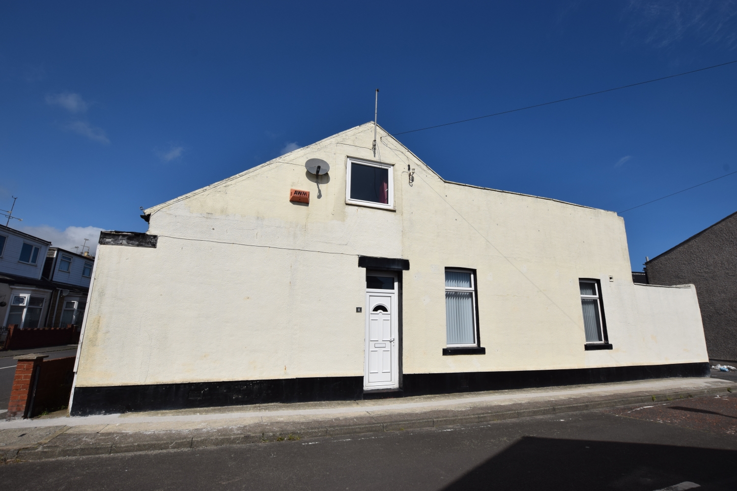 2 bedroom Terraced For Sale