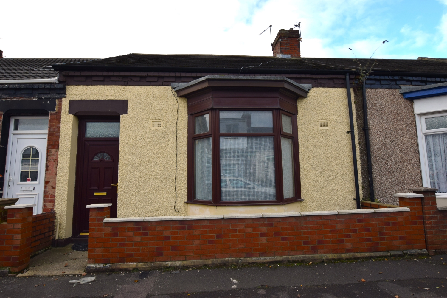 2 bedroom Terraced For Sale