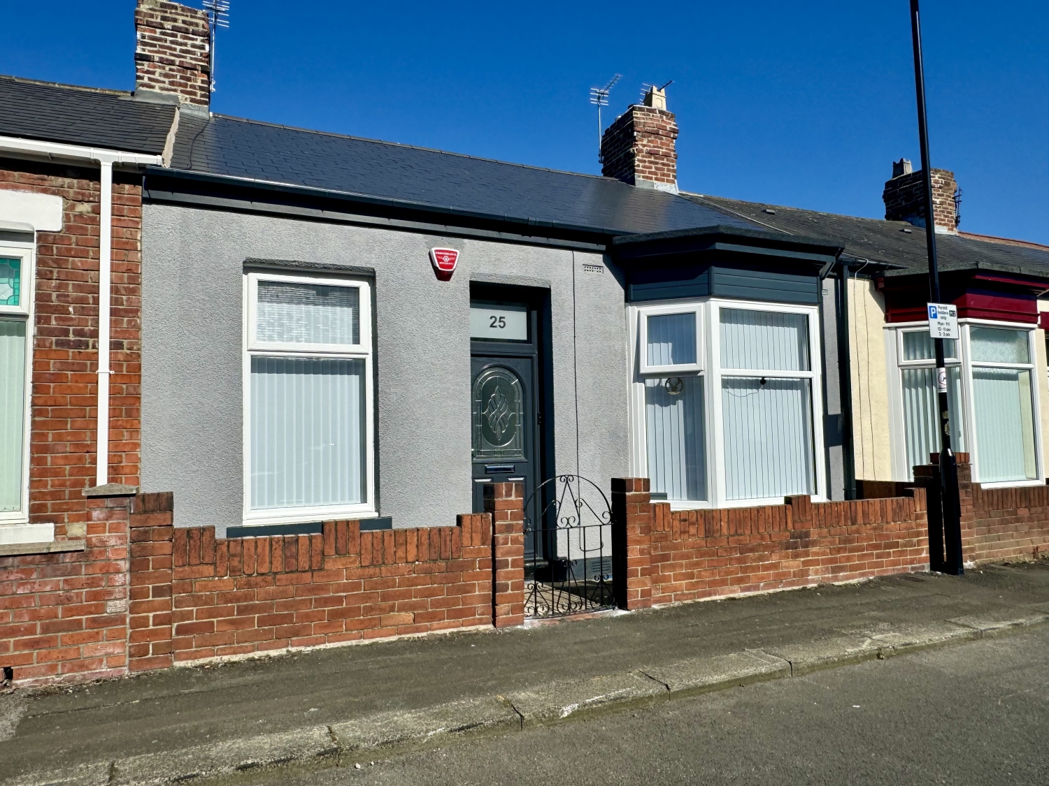 2 bedroom Terraced For Sale