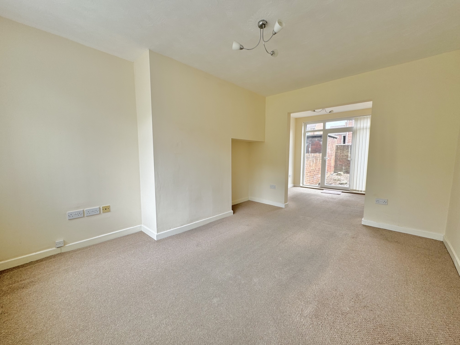 3 bedroom Terraced For Sale