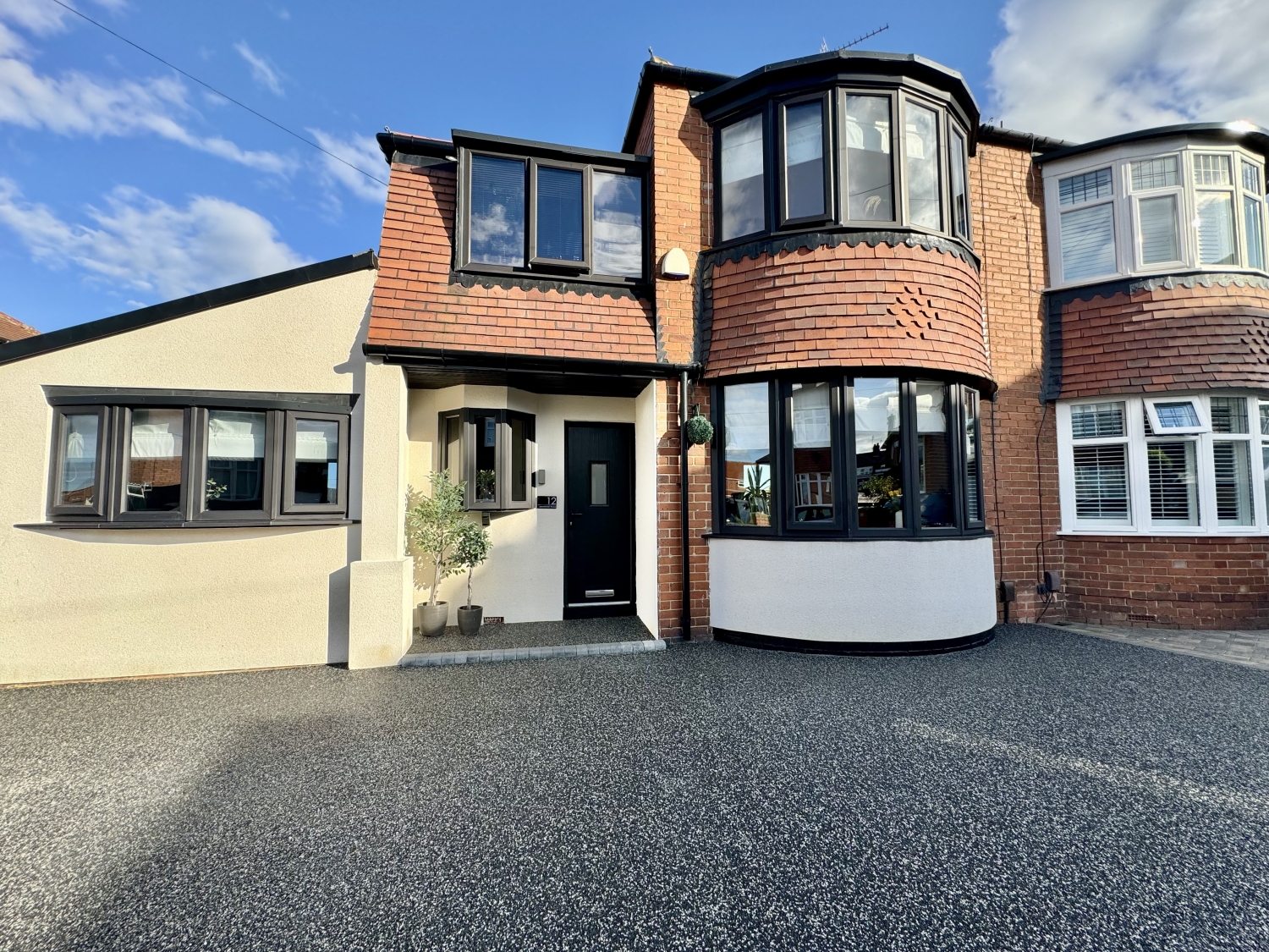 4 bedroom Semi-Detached Under Offer