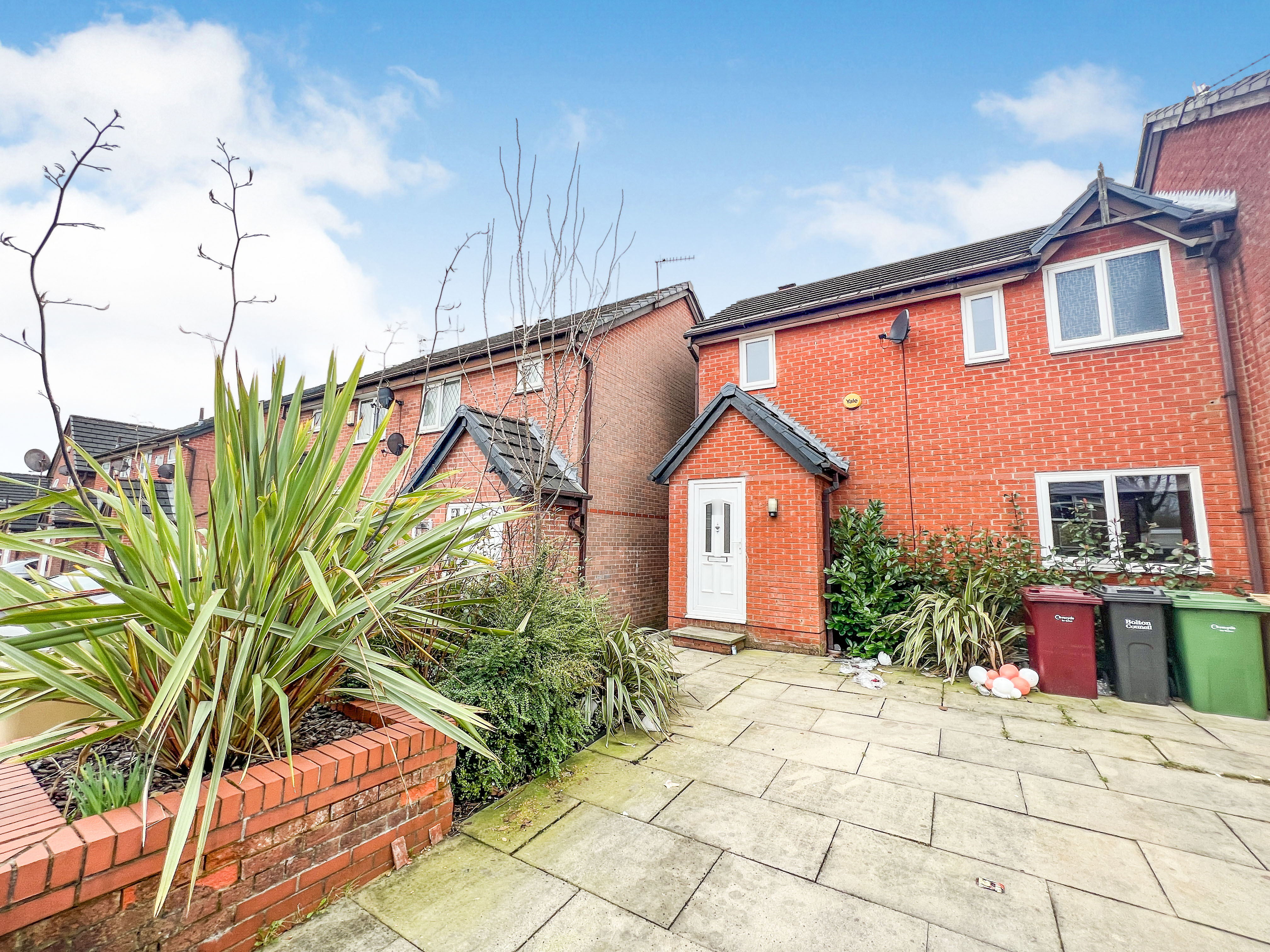 3 bedroom House For Sale