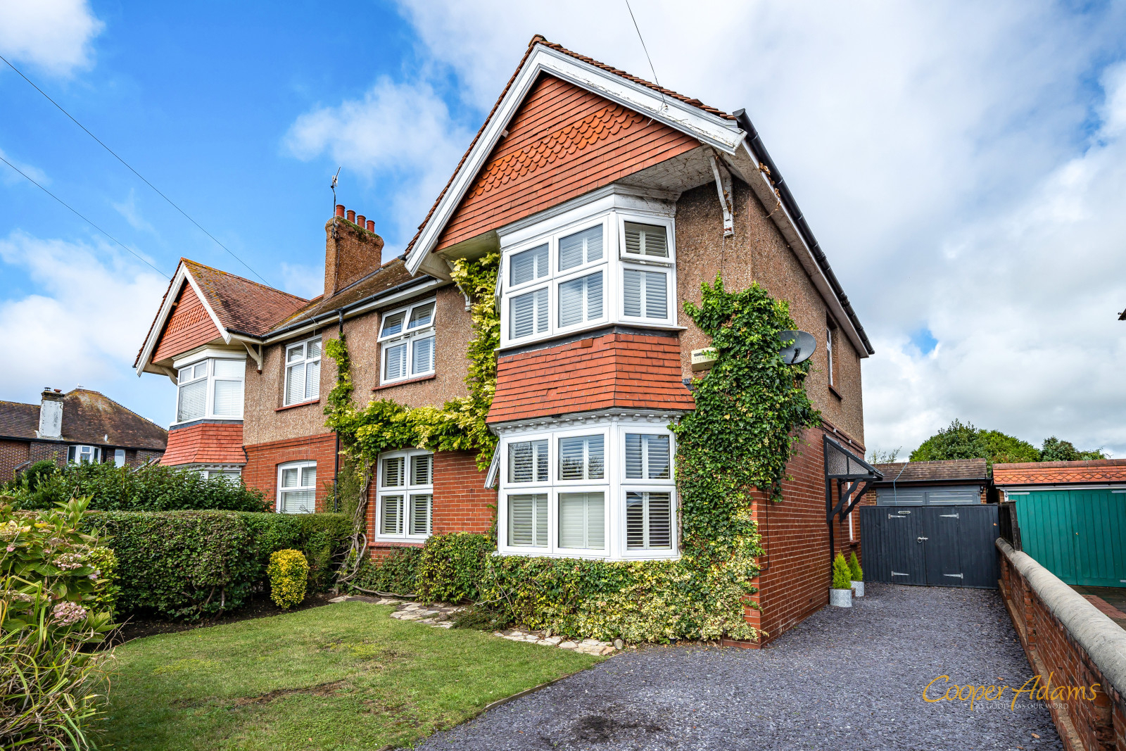 5 bedroom Semi-Detached House Sold