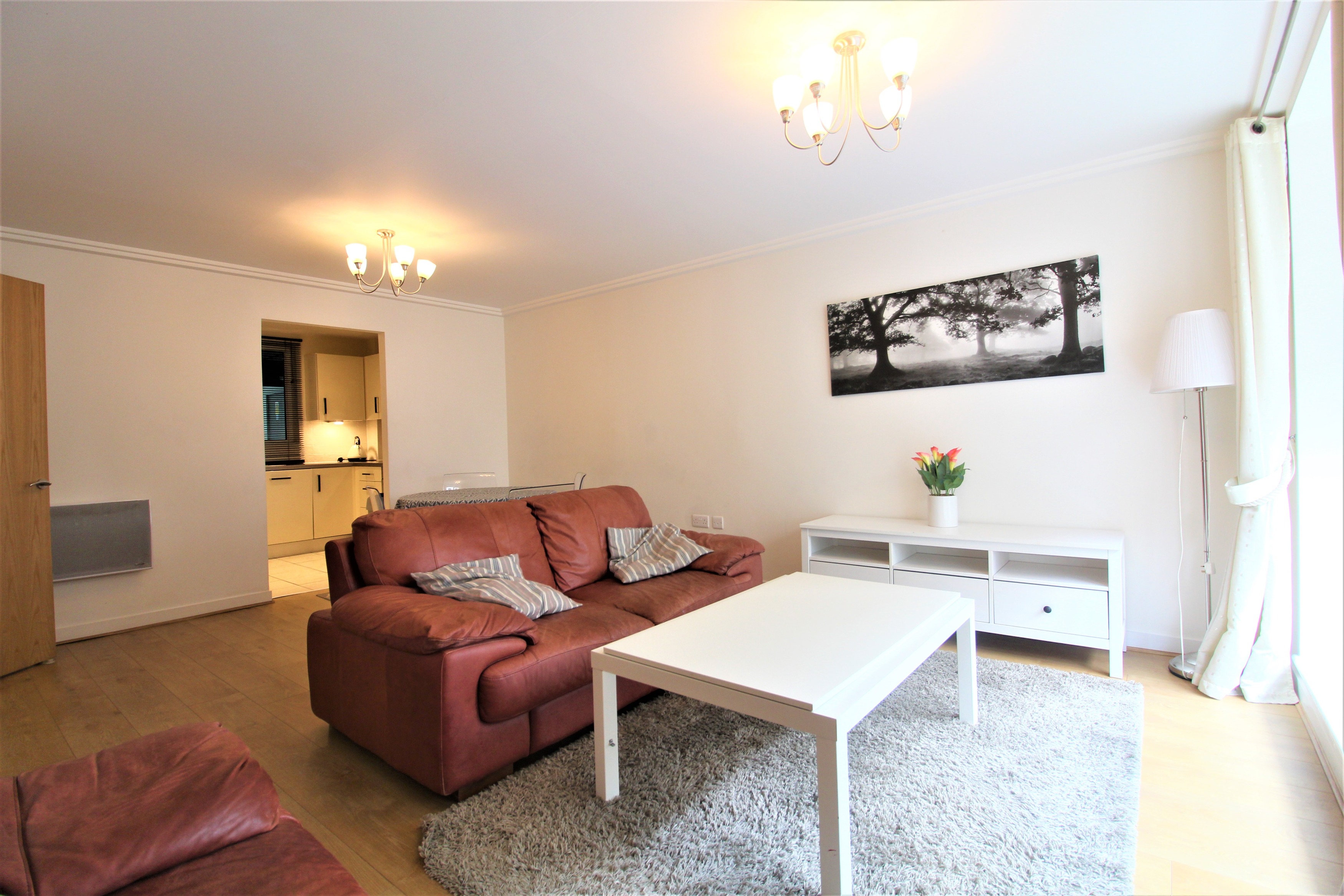 3 bedroom Apartment To Let