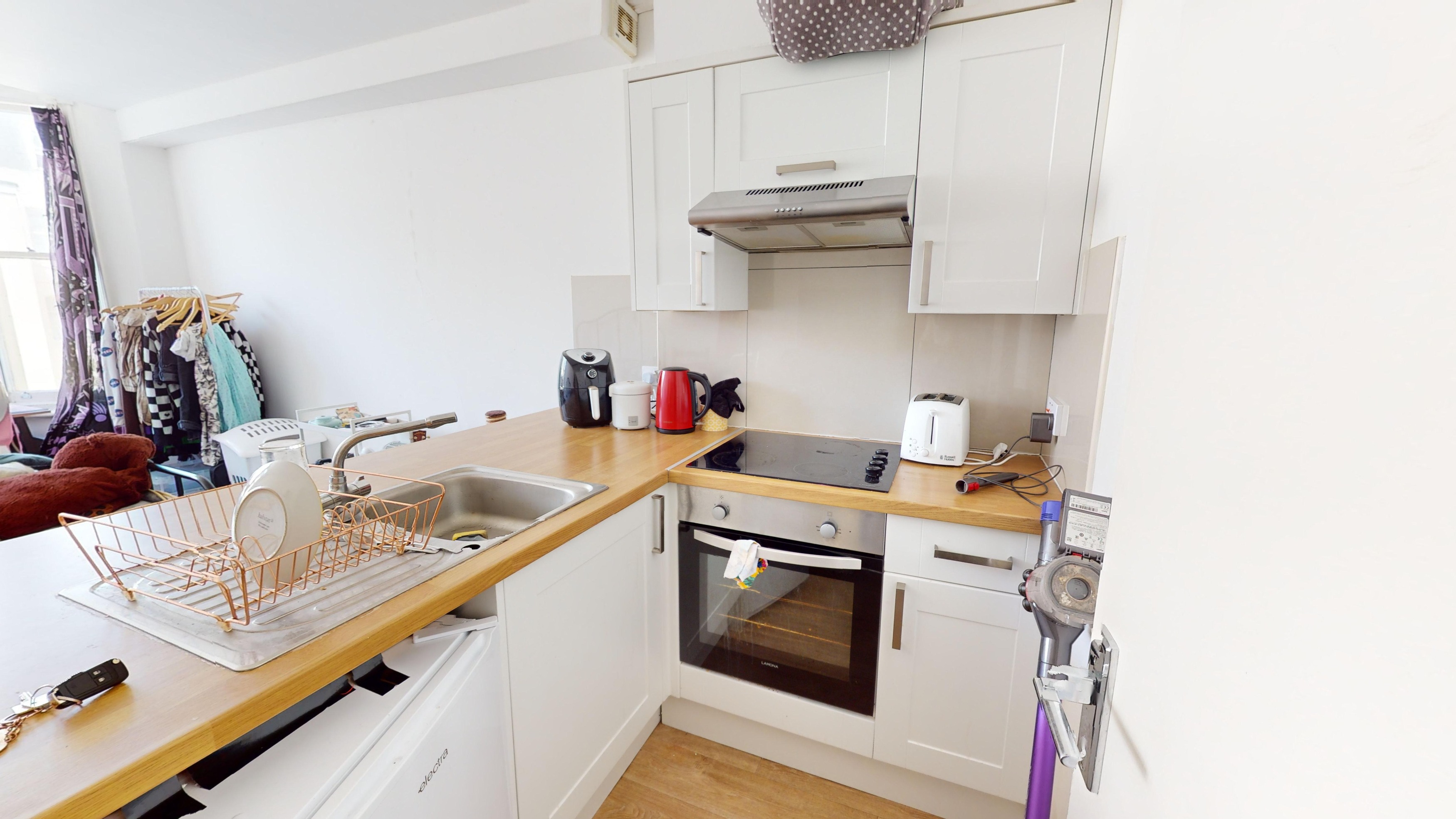 1 bedroom Apartment To Let