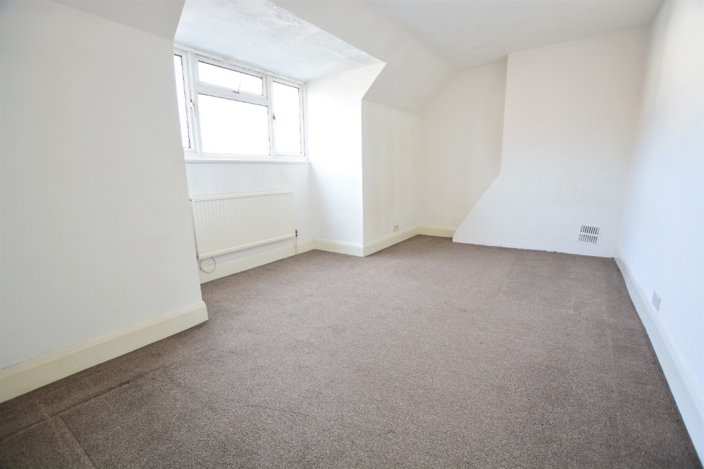 3 bedroom Apartment Let agreed