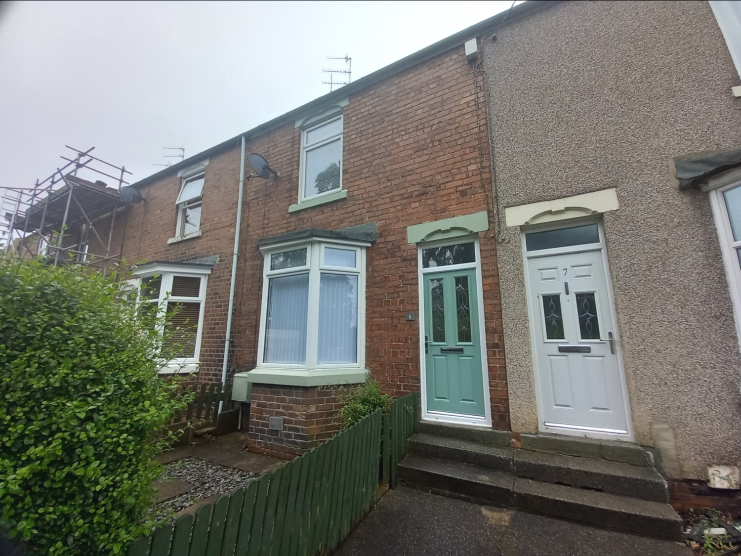 2 bedroom Terraced For Sale