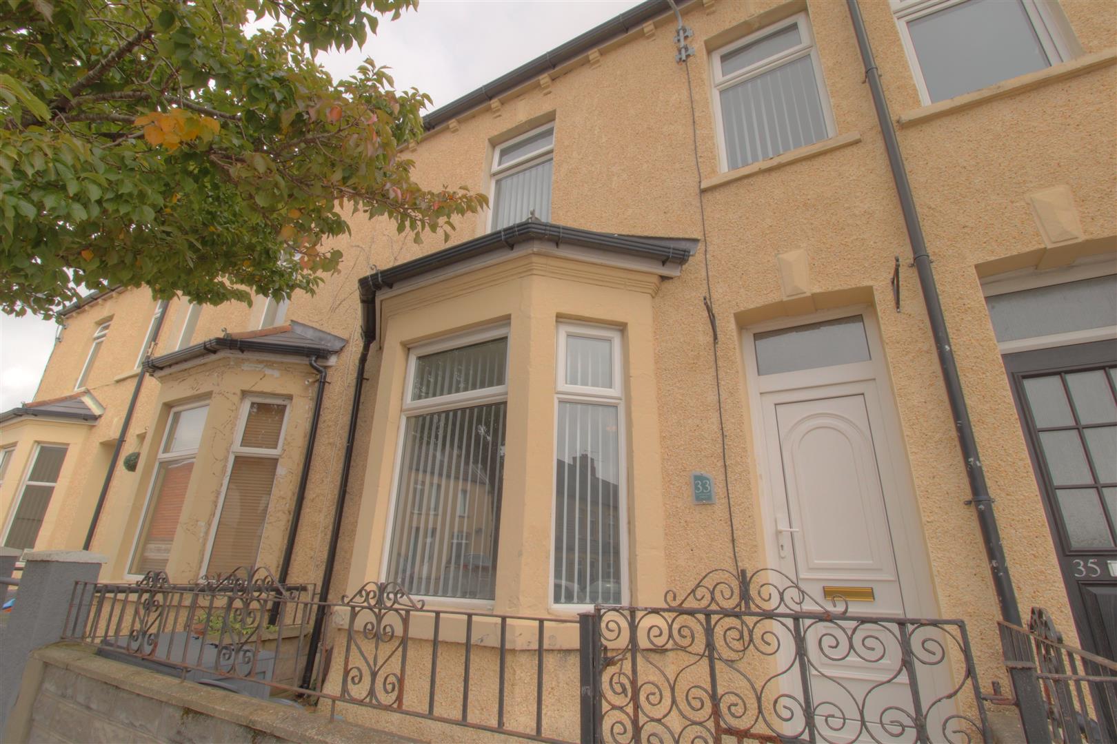 3 bedroom Terraced House To Let