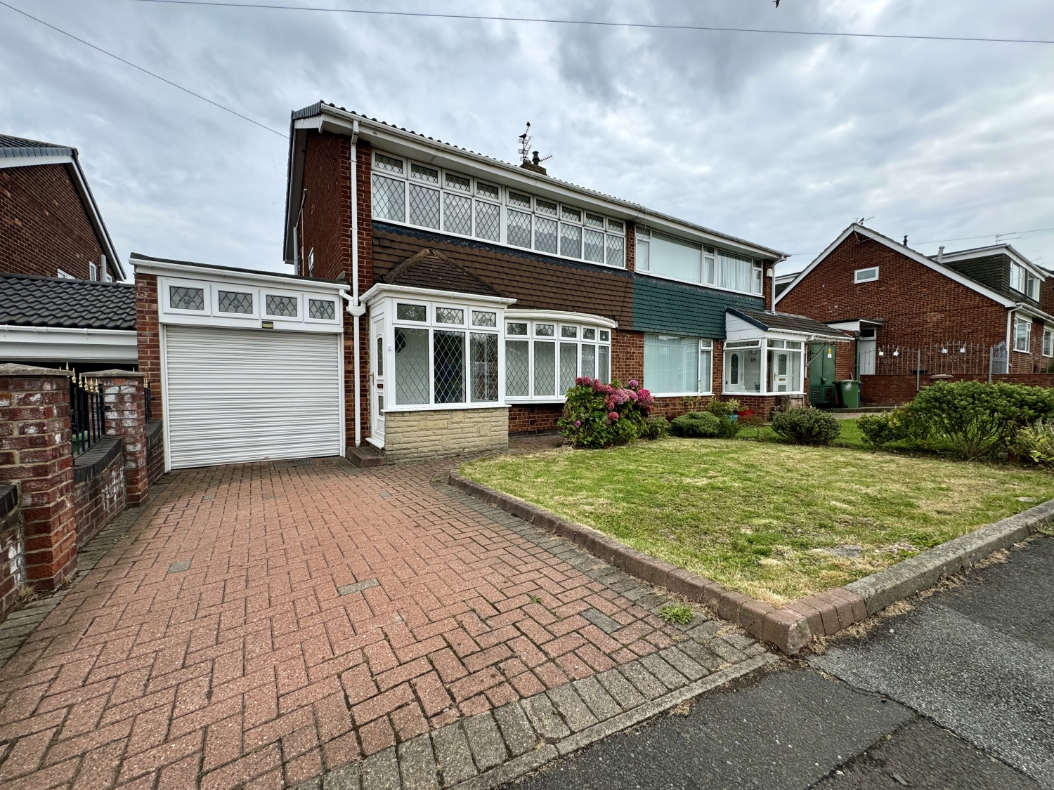 3 bedroom Semi-Detached For Sale