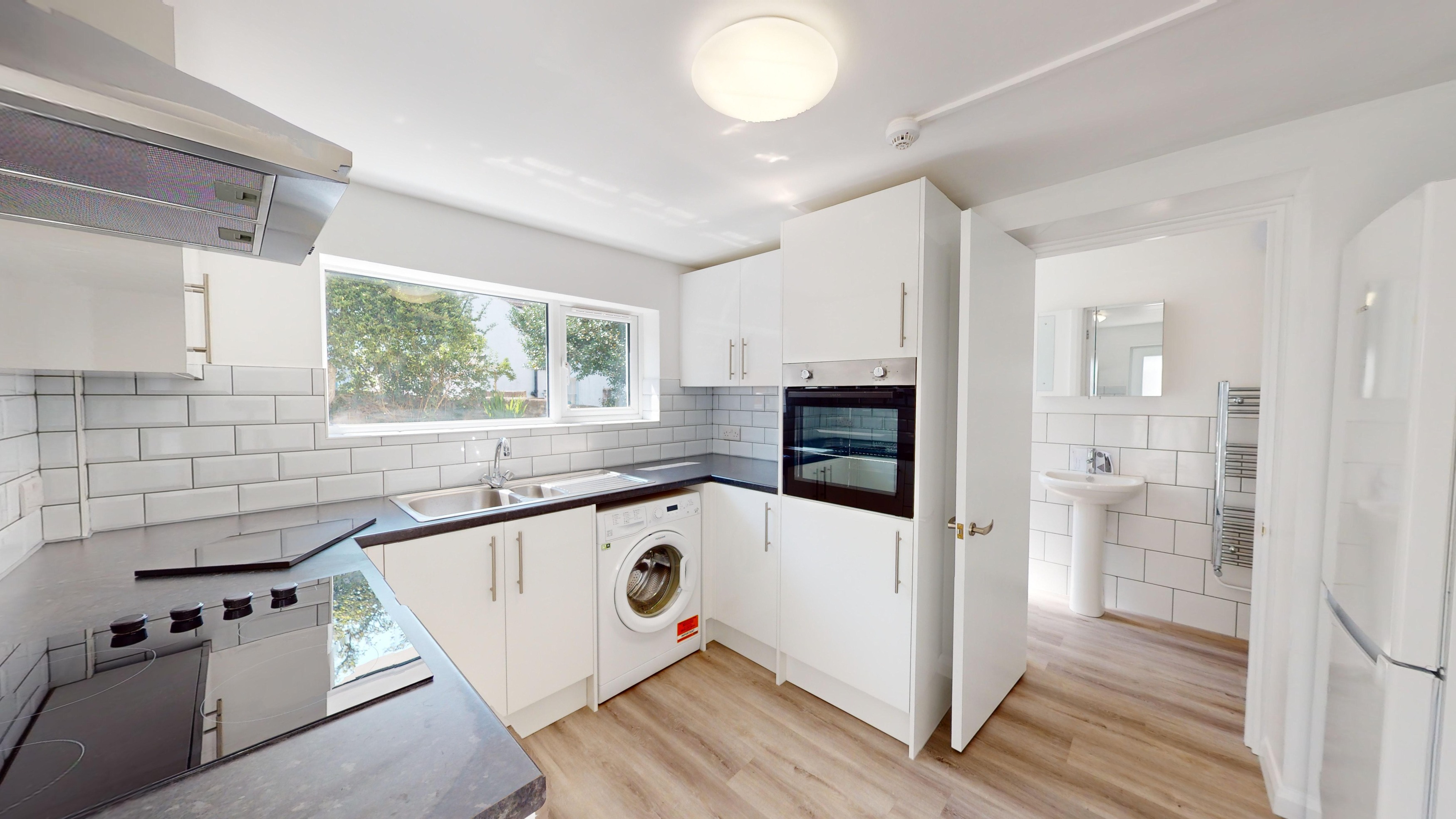  Apartment To Let