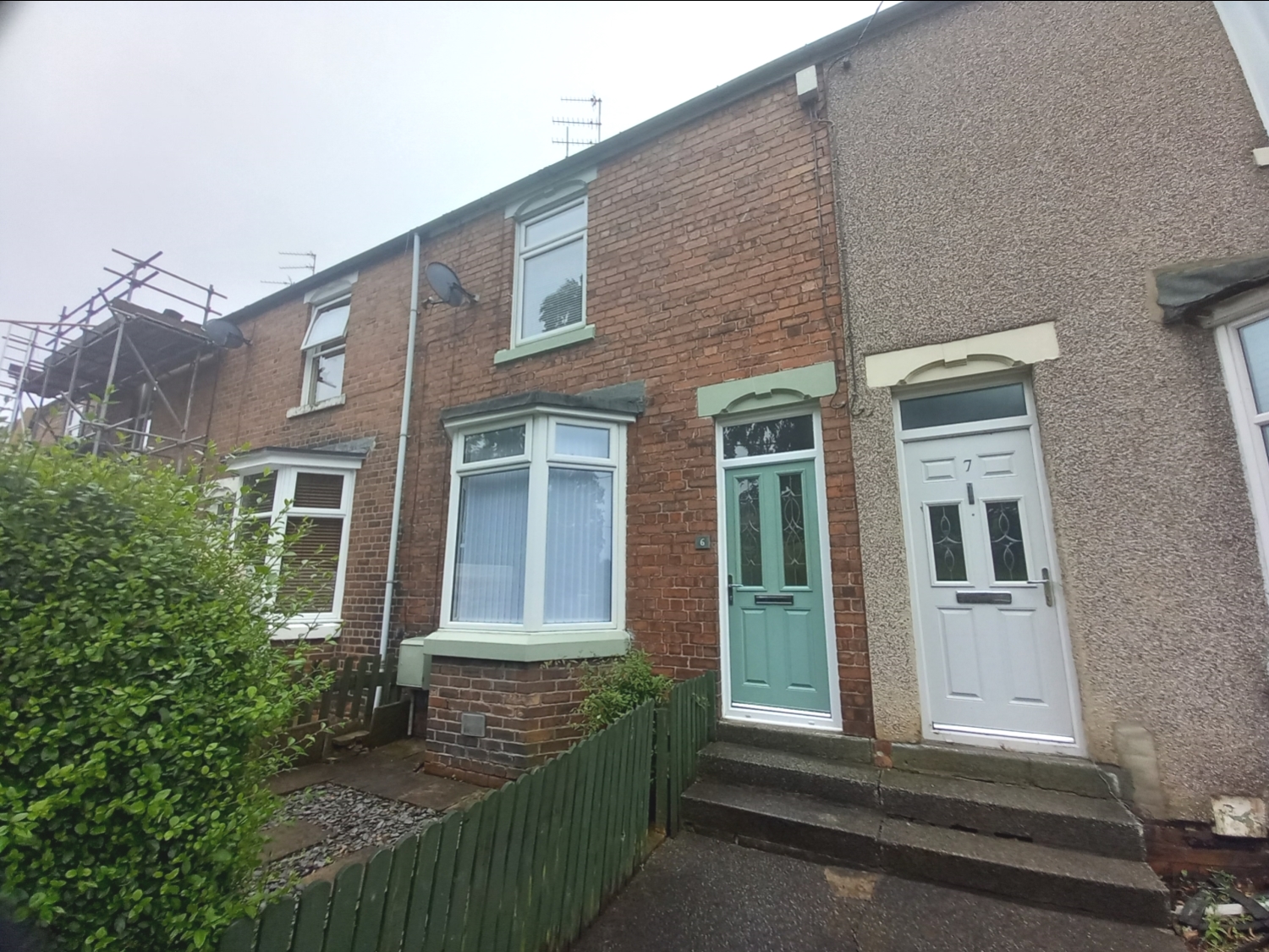 2 bedroom Terraced For Sale