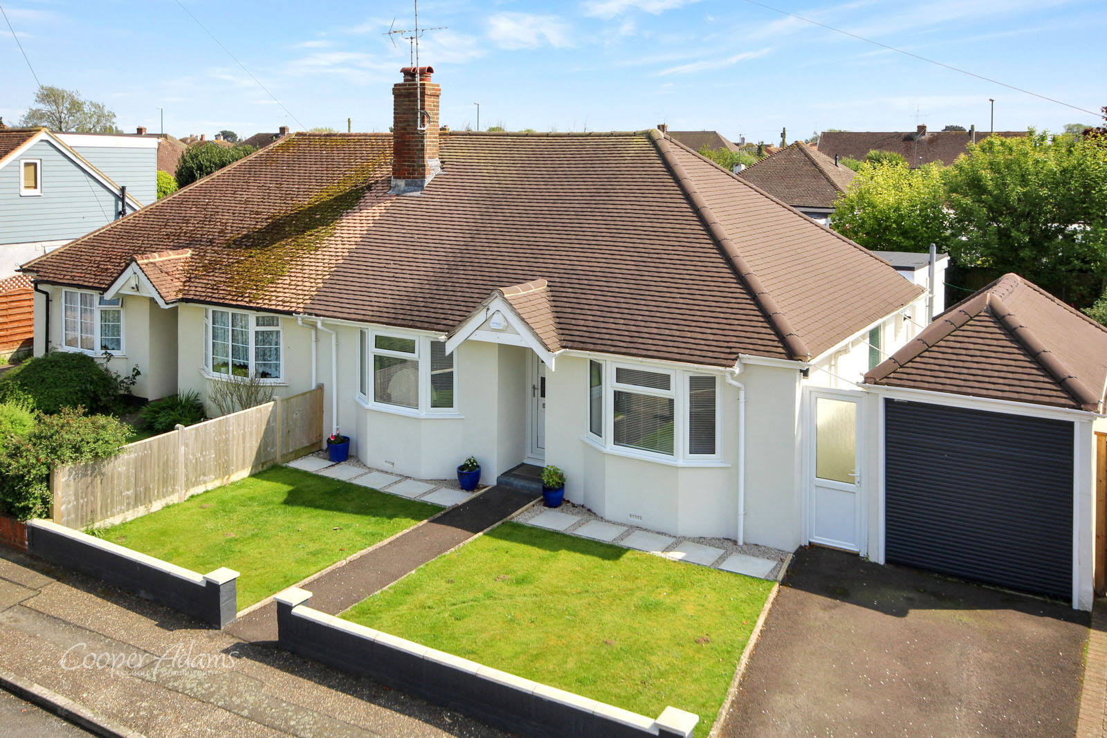 2 bedroom Semi-Detached House SSTC