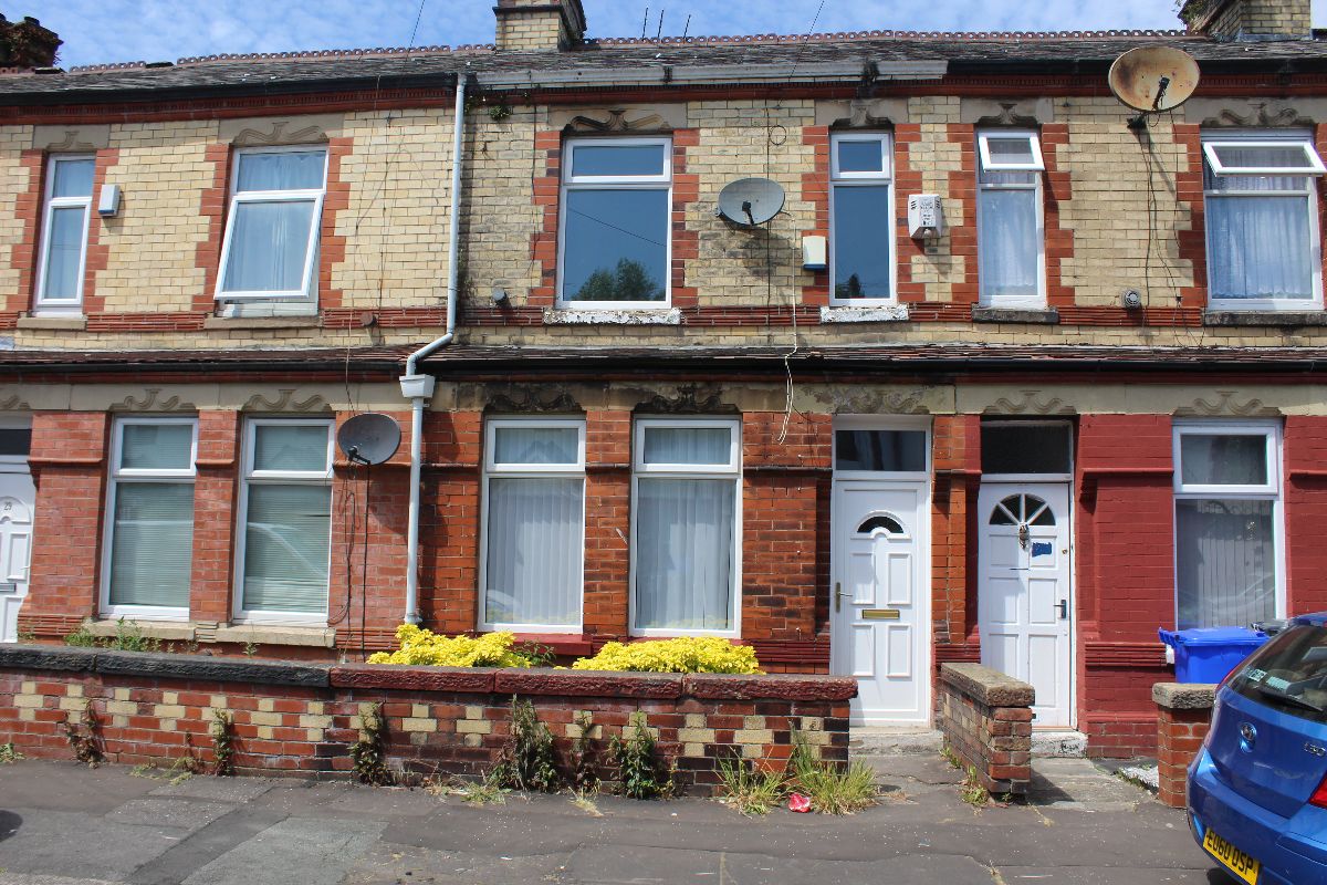 2 bedroom Terraced To Let