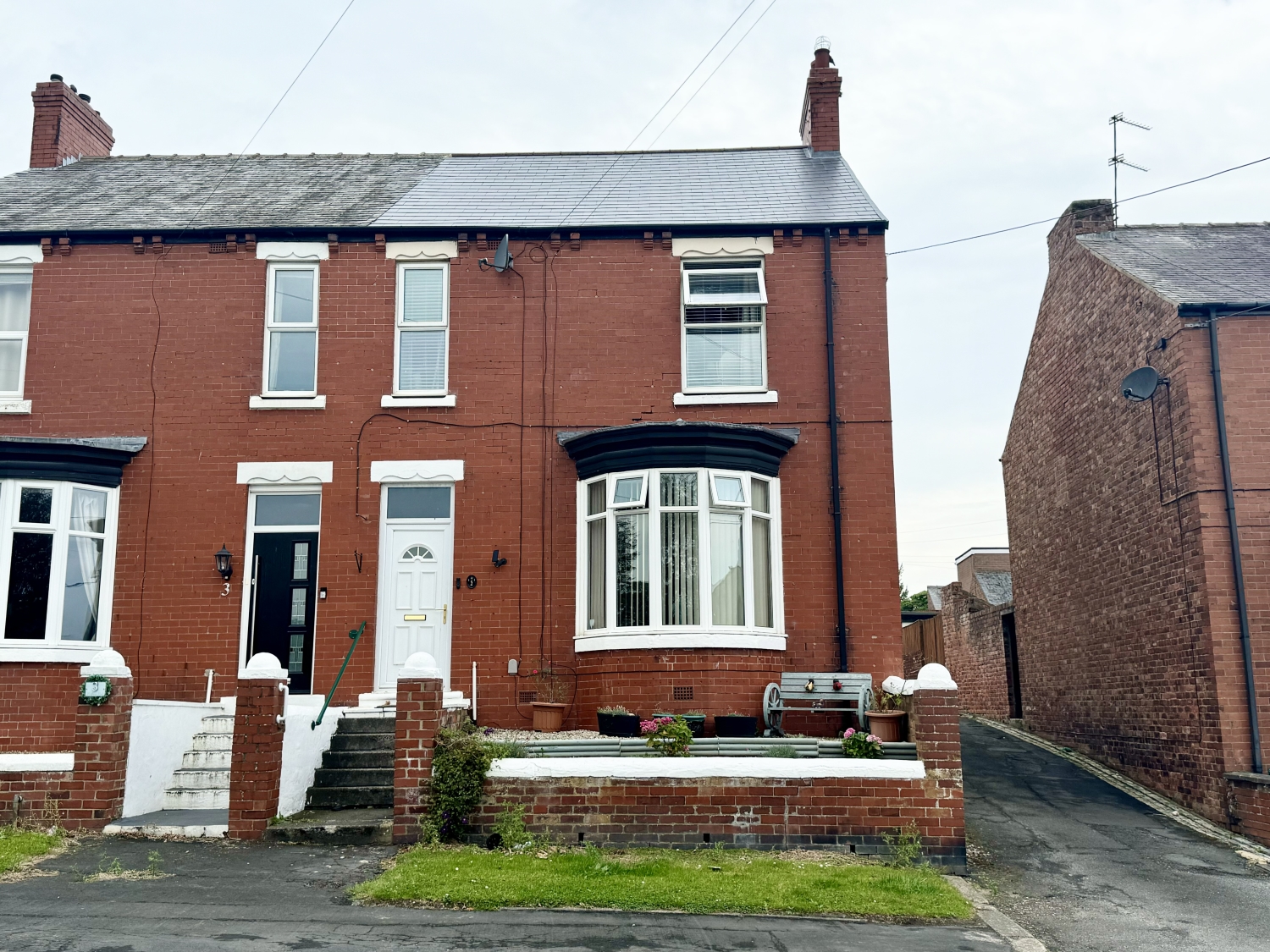 3 bedroom Terraced Under Offer