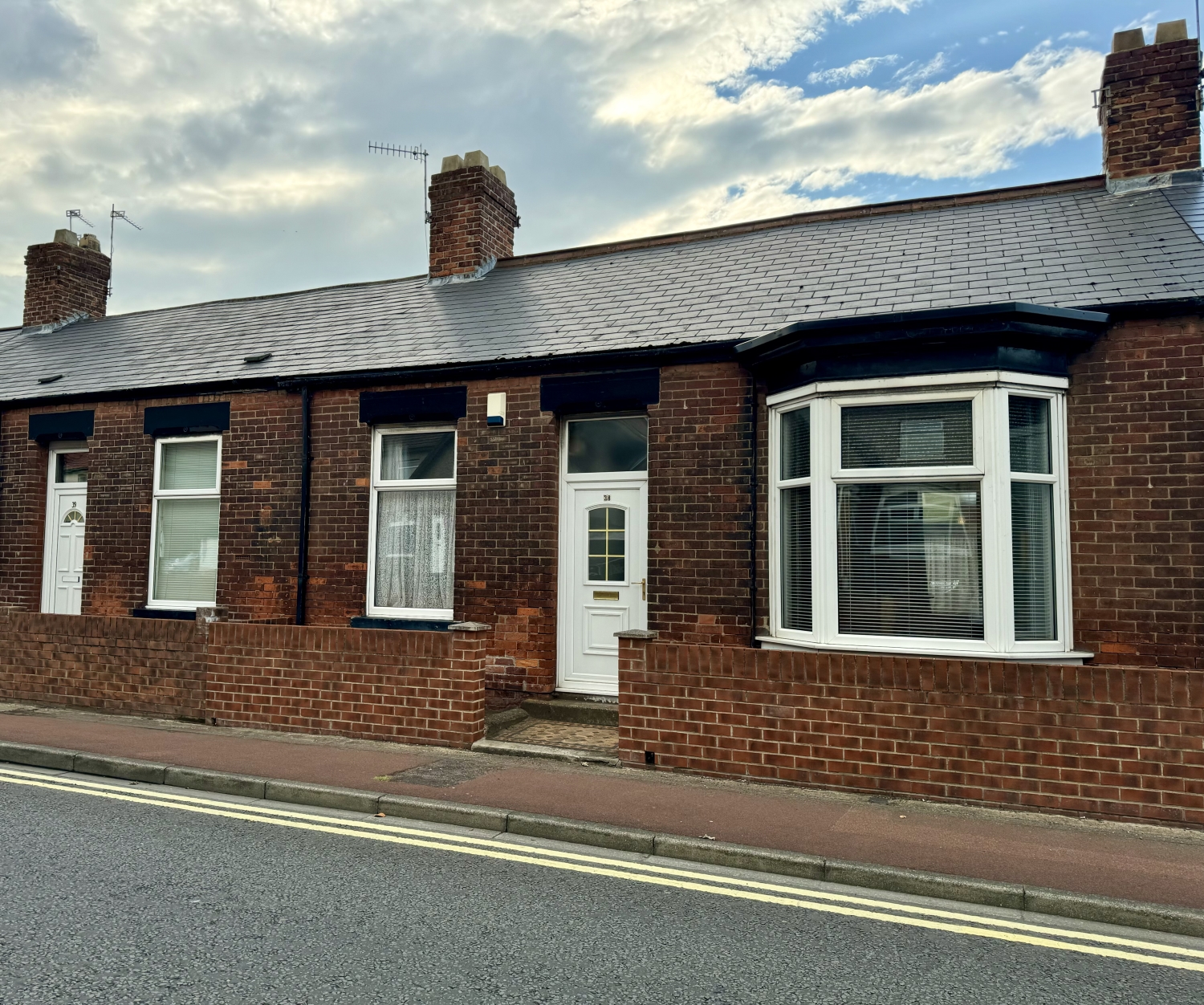 2 bedroom Terraced For Sale