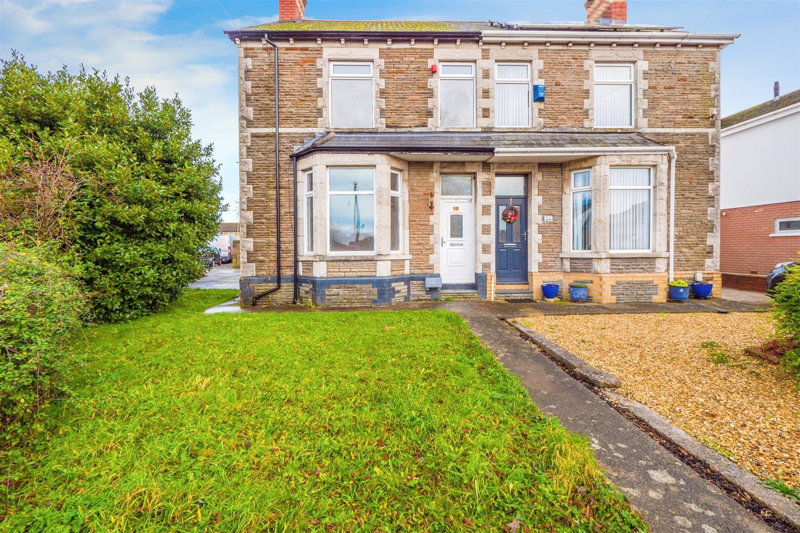 4 bedroom Semi-Detached House For Sale