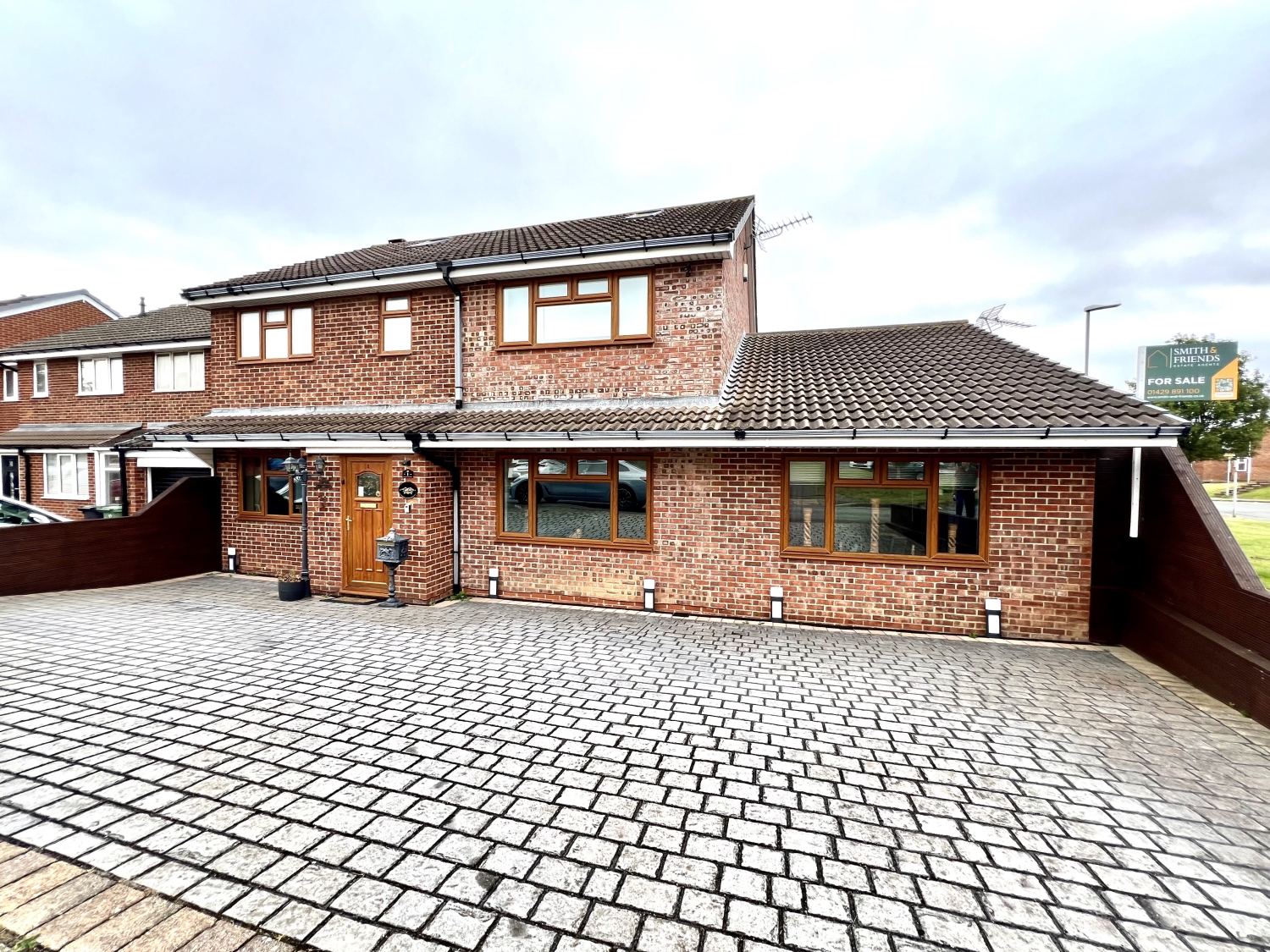 5 bedroom Terraced For Sale