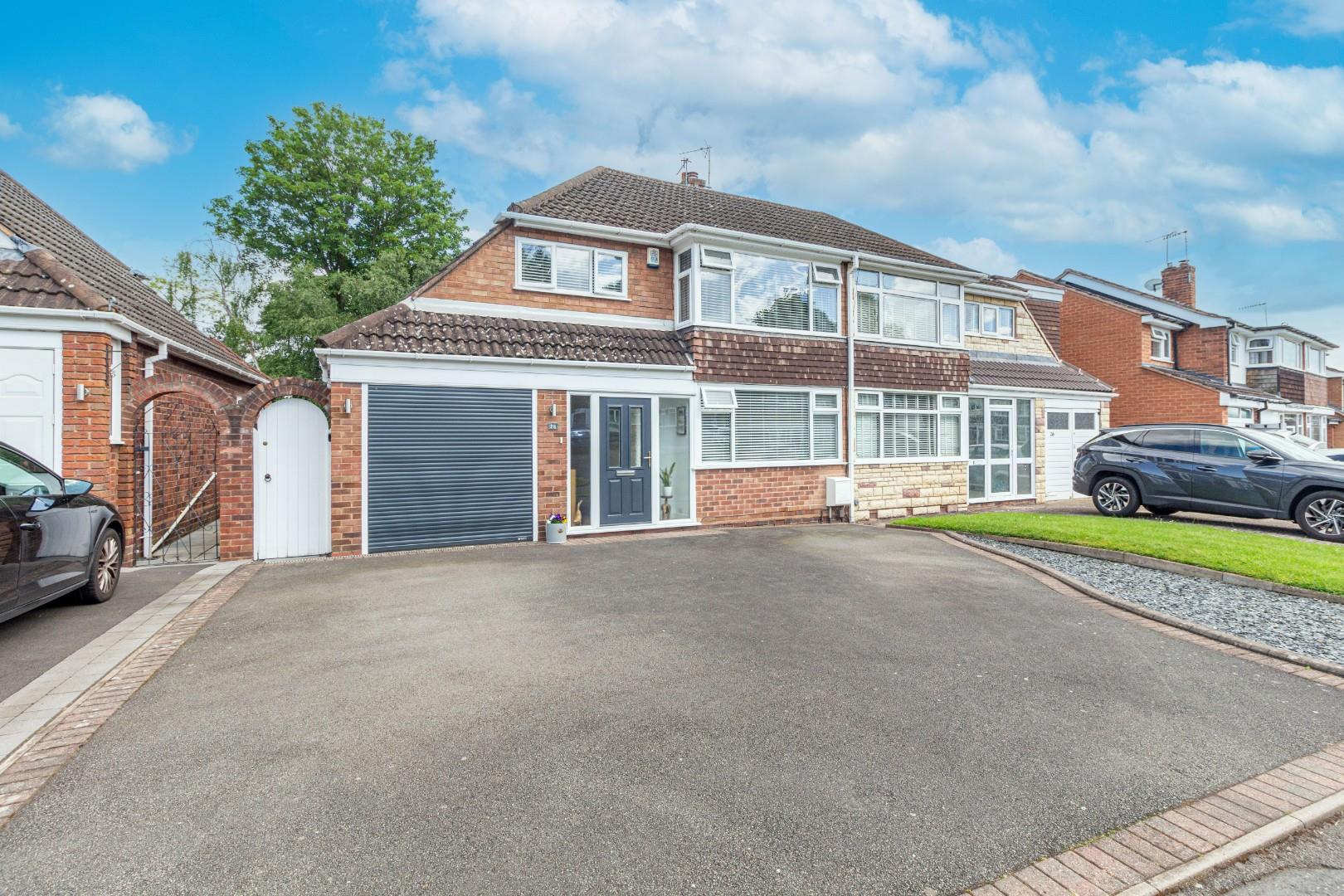 3 bedroom Semi-Detached House For Sale