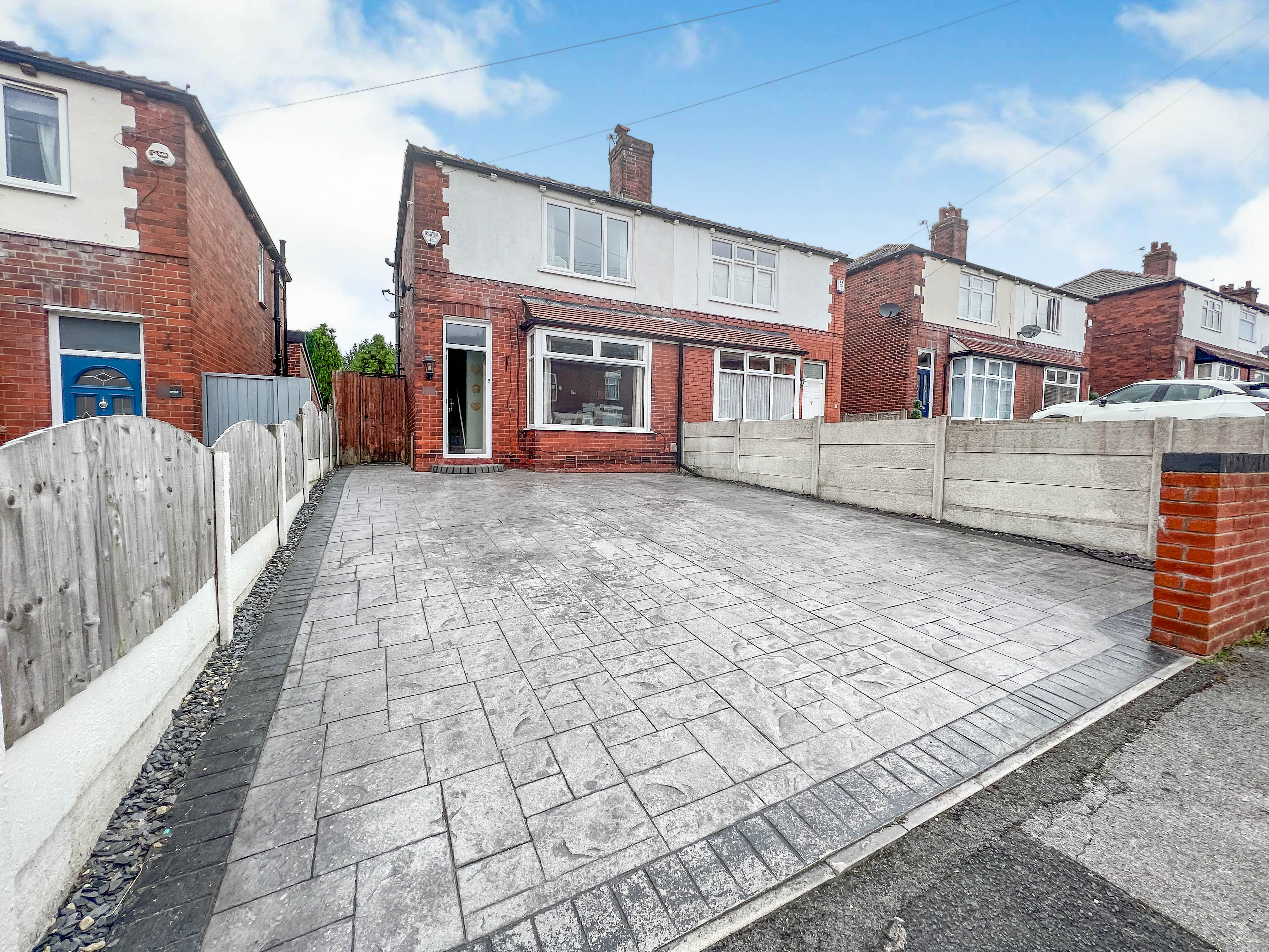 2 bedroom House (unspecified) SSTC