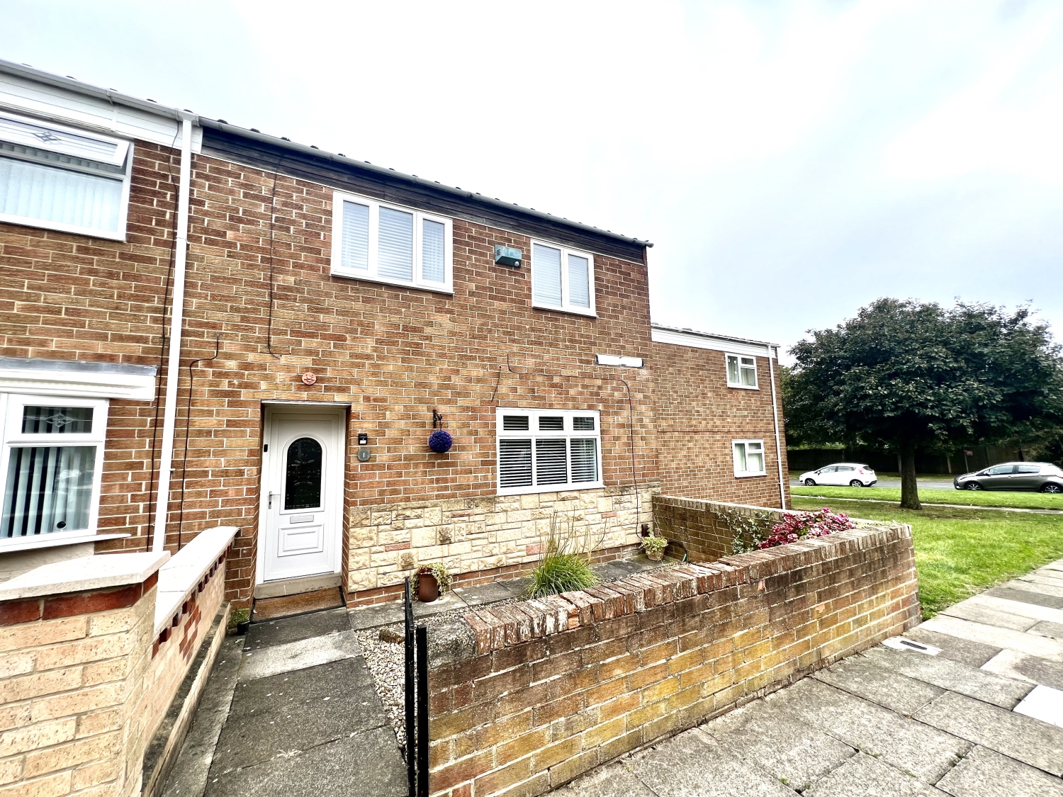 3 bedroom Terraced For Sale