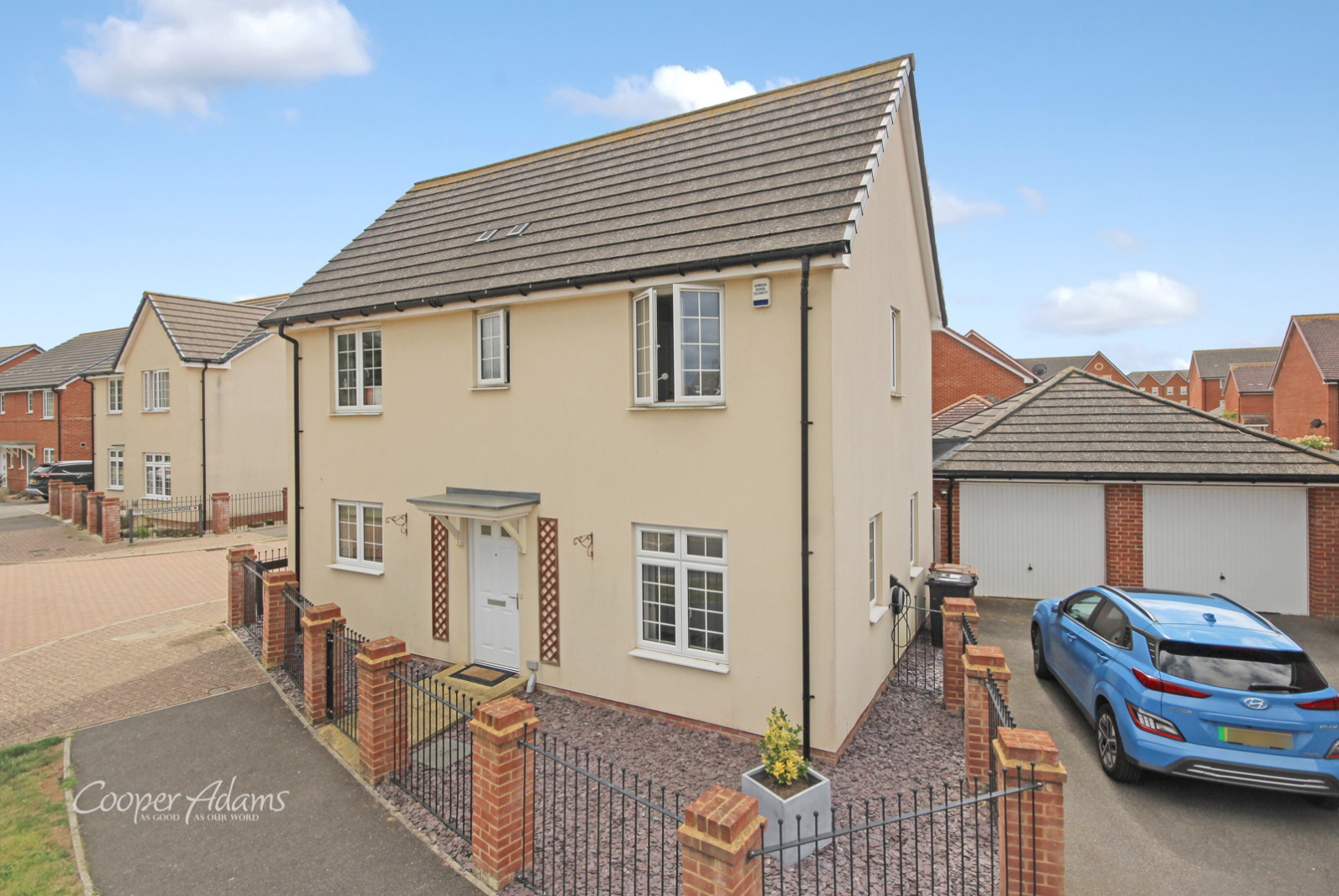 3 bedroom Detached House For Sale