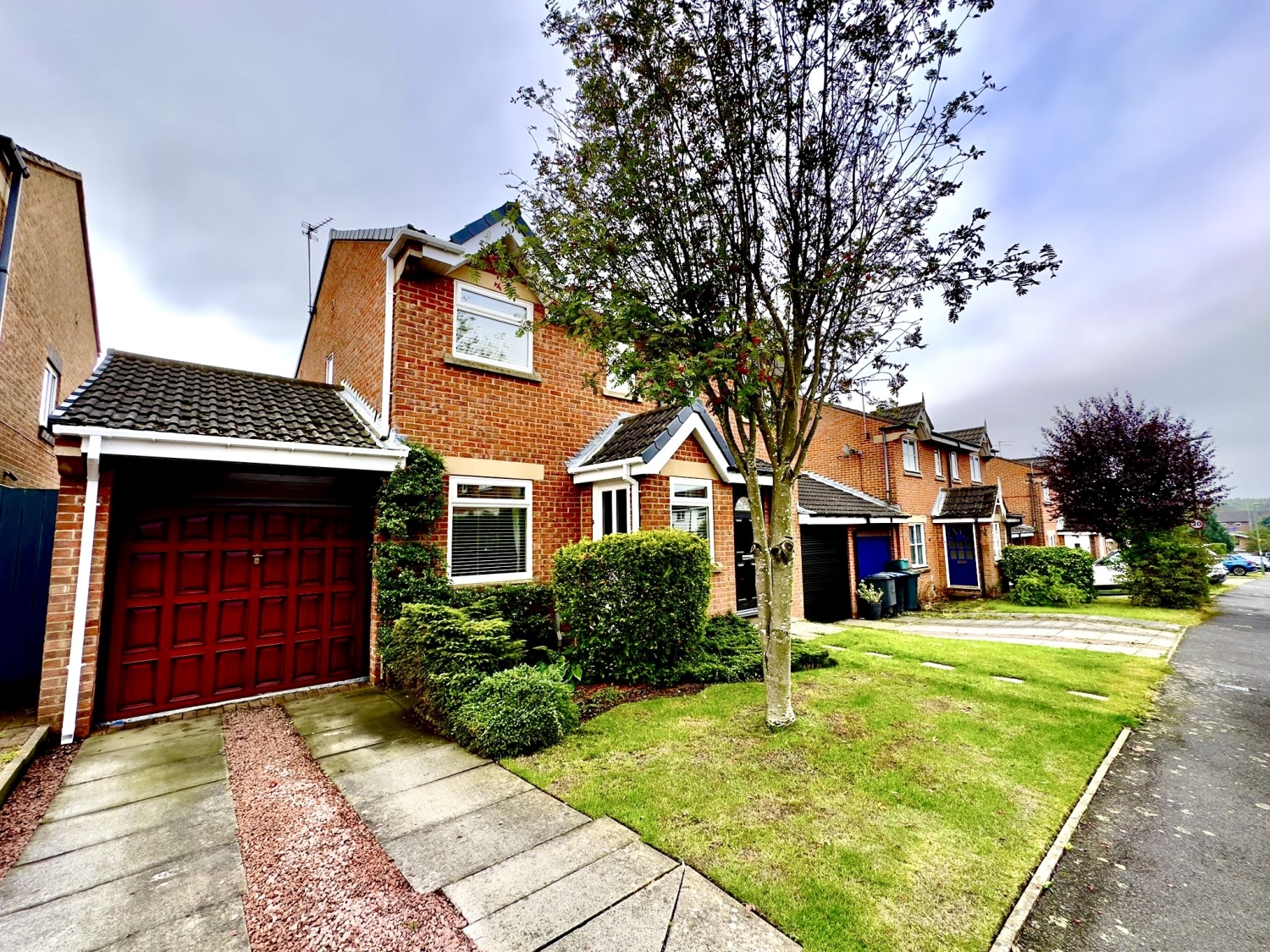 2 bedroom Semi-Detached Under Offer