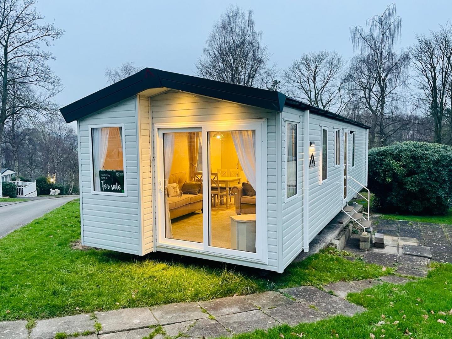 2 bedroom Cottage For Sale