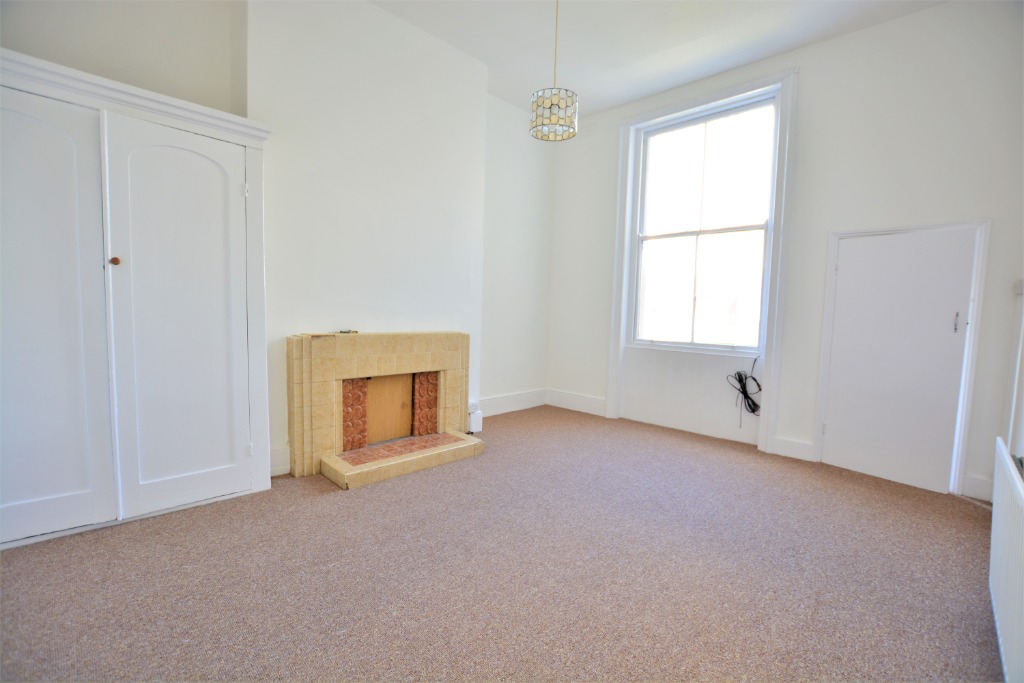 2 bedroom Apartment To Let
