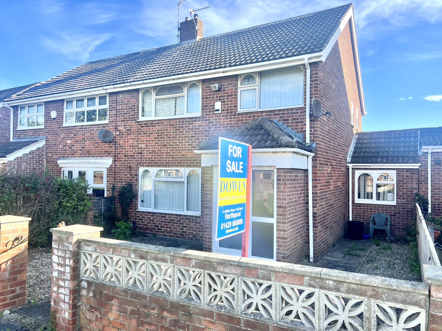 3 bedroom Semi-Detached For Sale