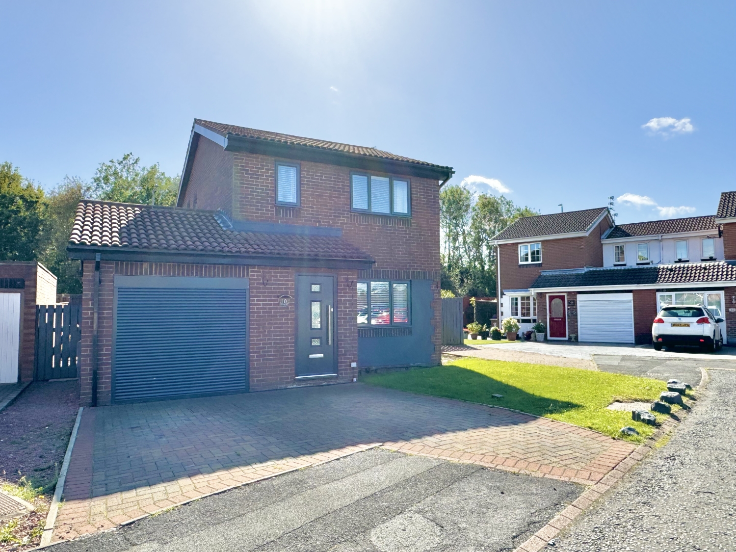 3 bedroom Detached For Sale
