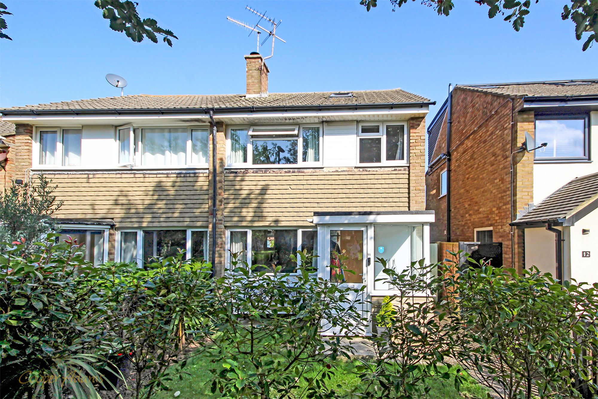 3 bedroom Semi-Detached House SSTC
