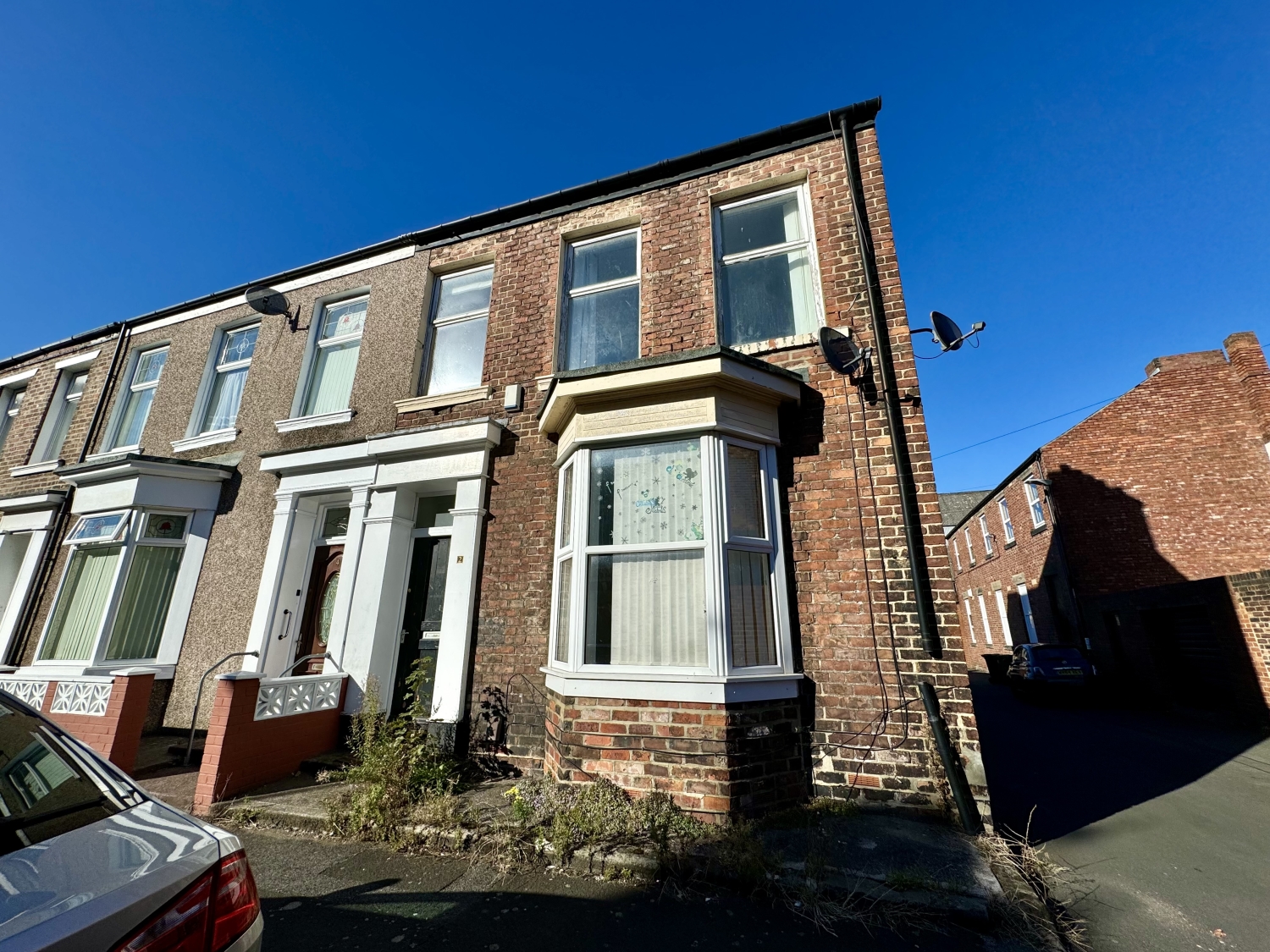 5 bedroom Terraced For Sale