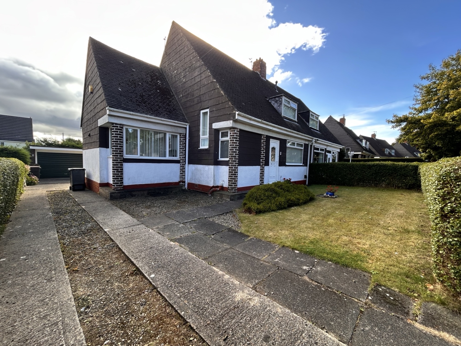 2 bedroom Semi-Detached Under Offer