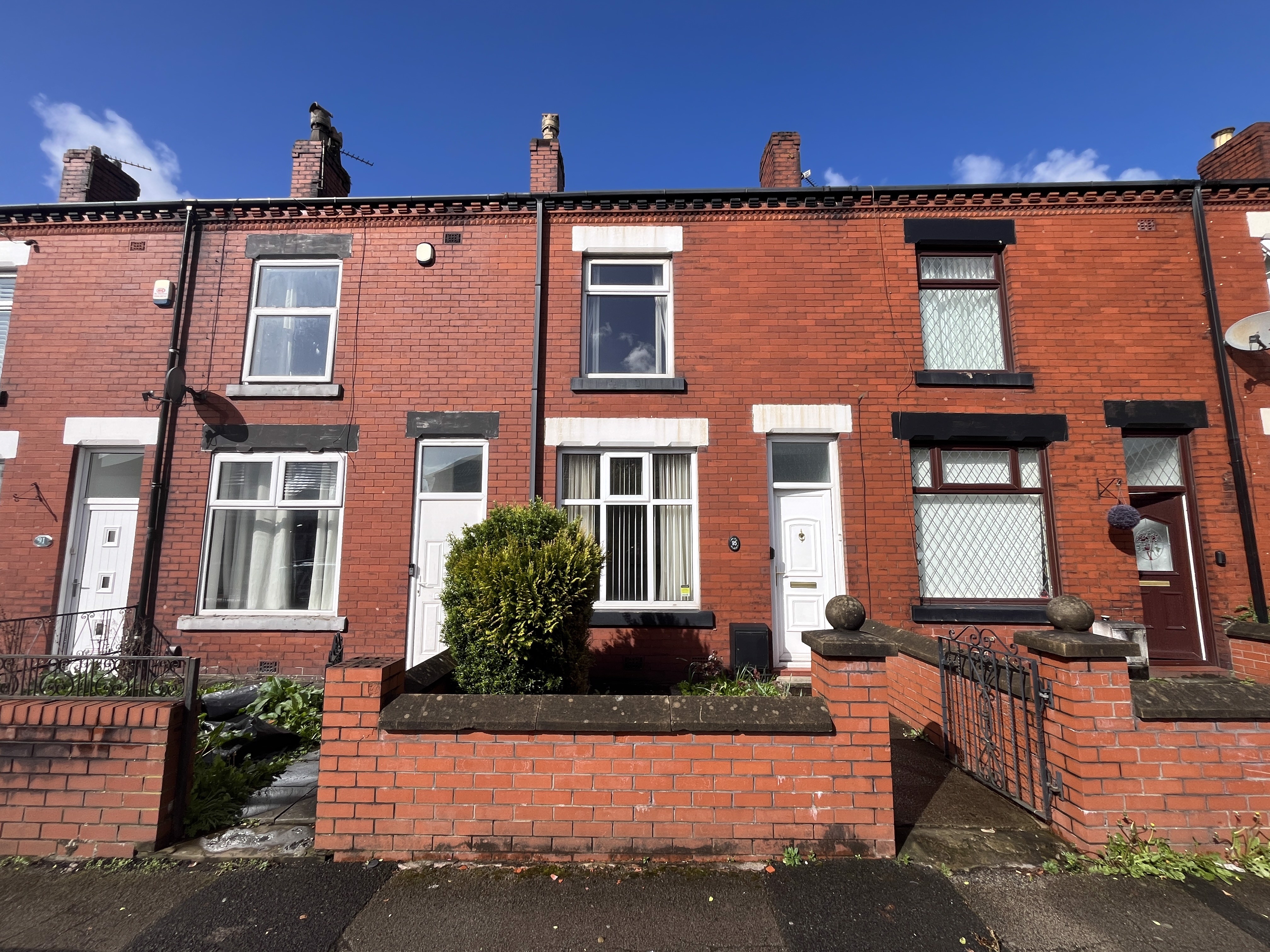 2 bedroom House (unspecified) SSTC