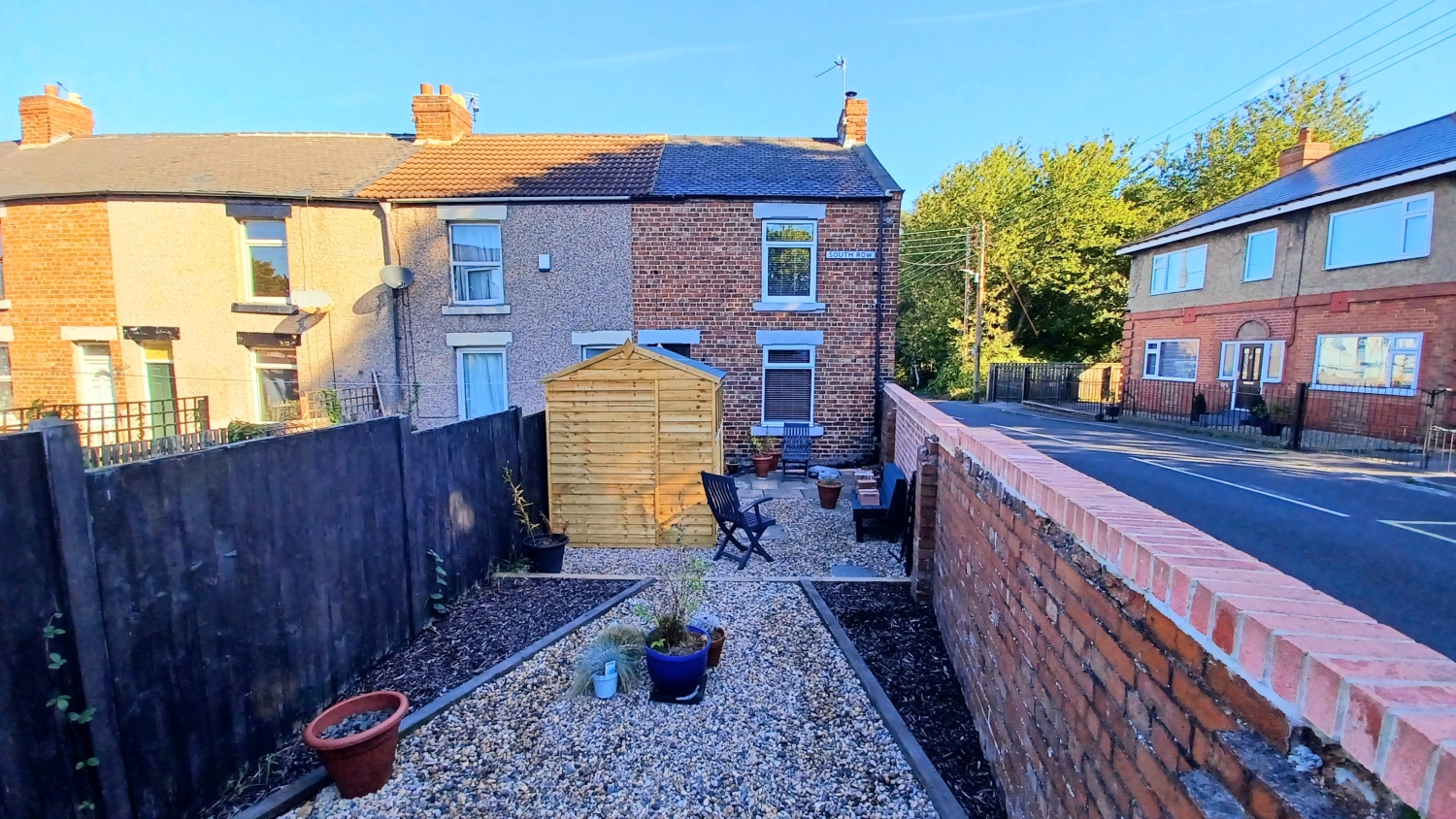 2 bedroom Terraced For Sale