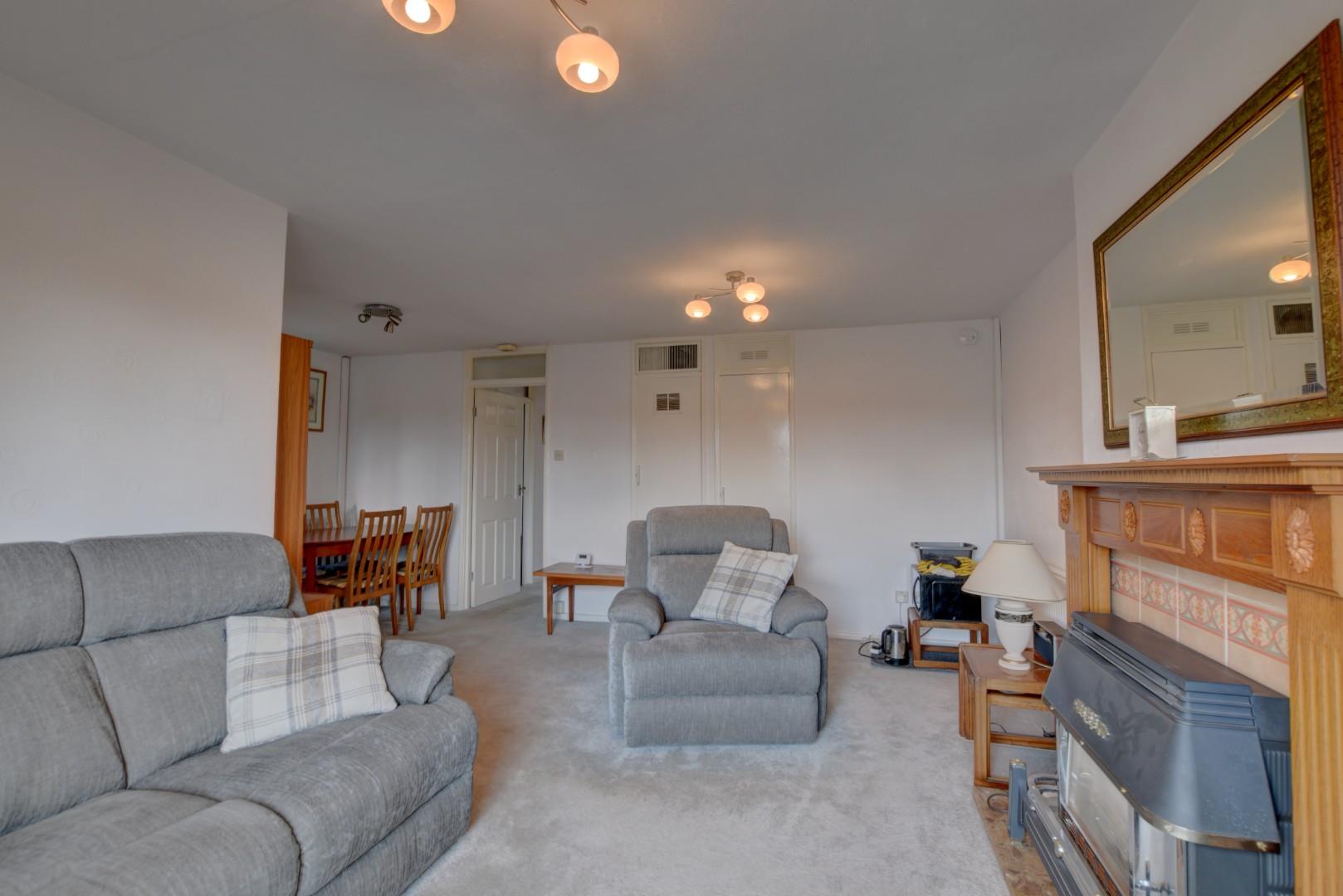 2 bedroom Detached Sold