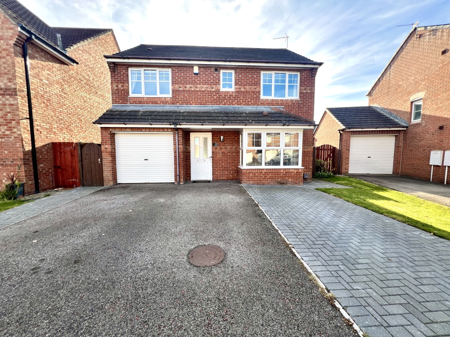 4 bedroom Detached house Under Offer