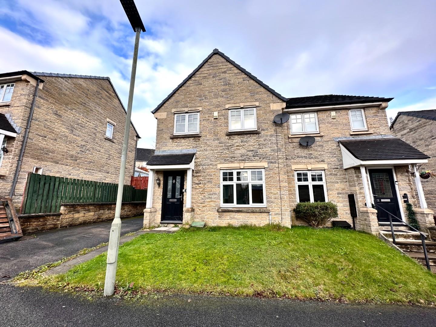 3 bedroom Semi-Detached For Sale