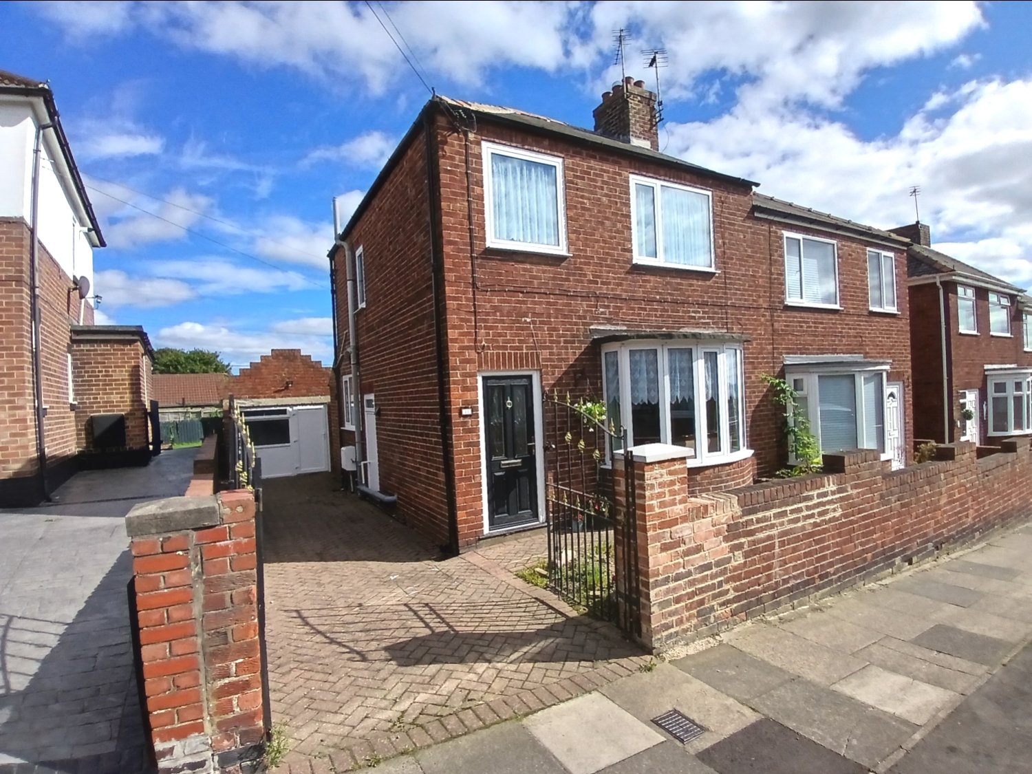 3 bedroom Semi-Detached For Sale