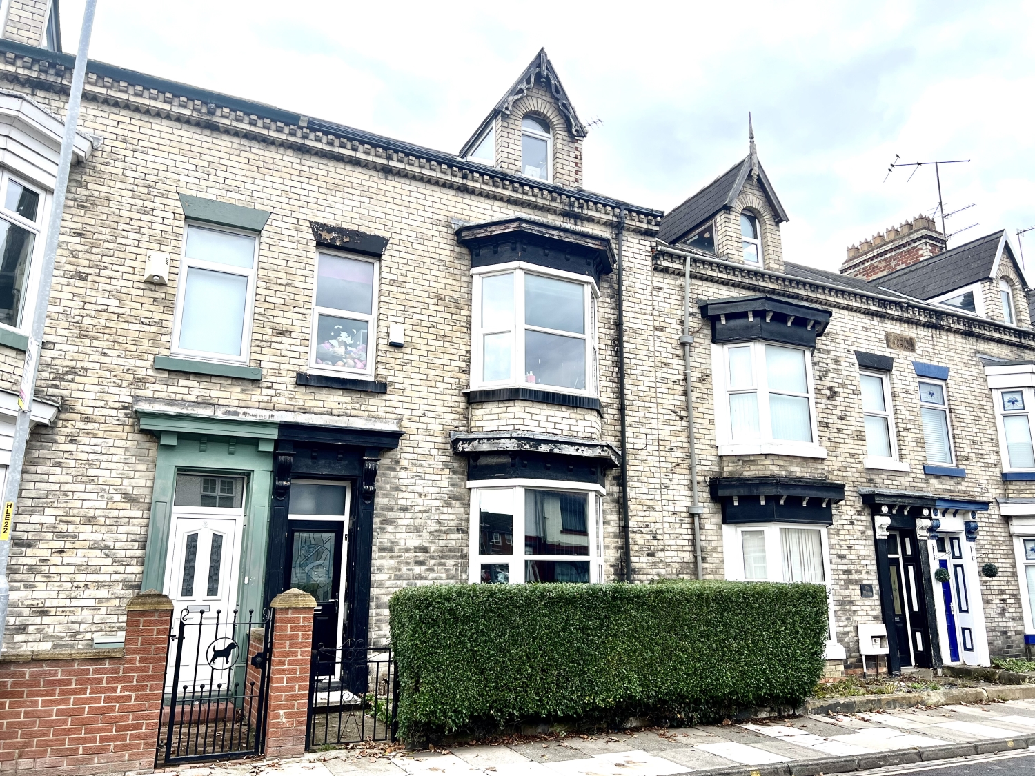 5 bedroom Terraced Under Offer