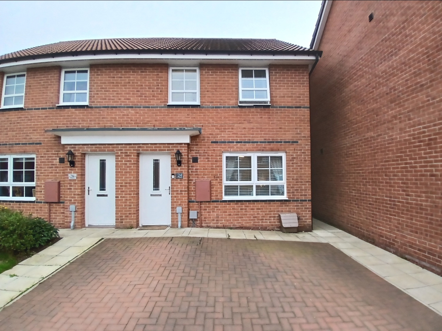3 bedroom Semi-Detached For Sale