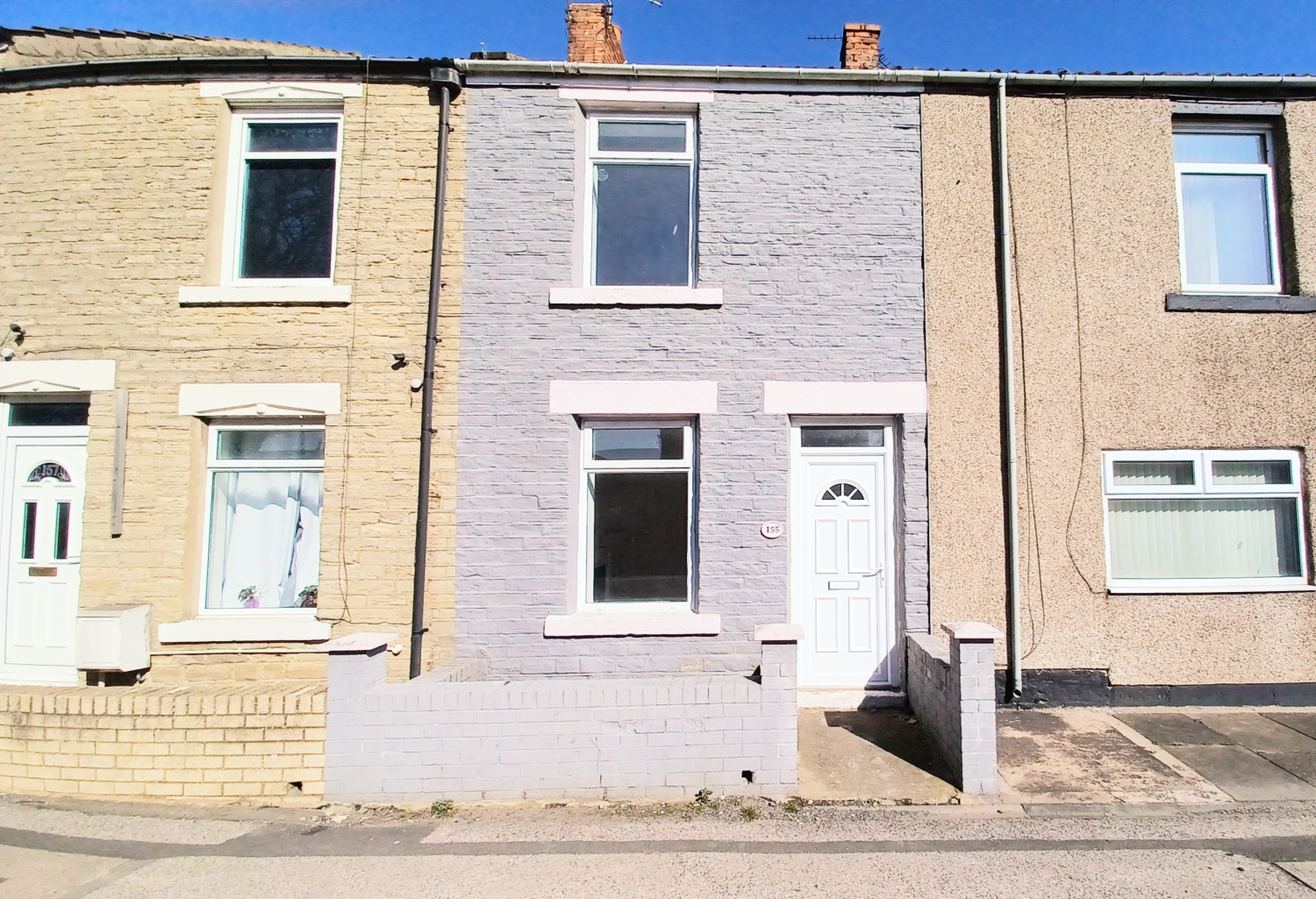 2 bedroom Terraced For Sale