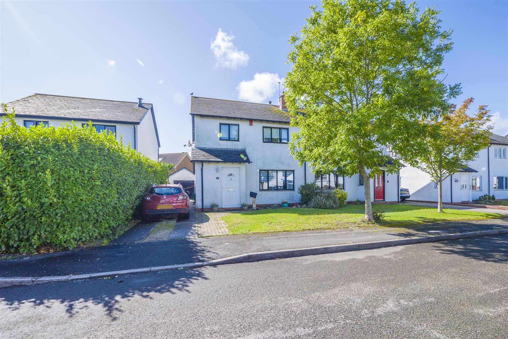 4 bedroom Semi-Detached House For Sale