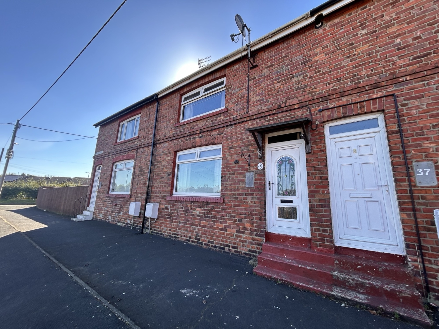 2 bedroom Terraced Under Offer