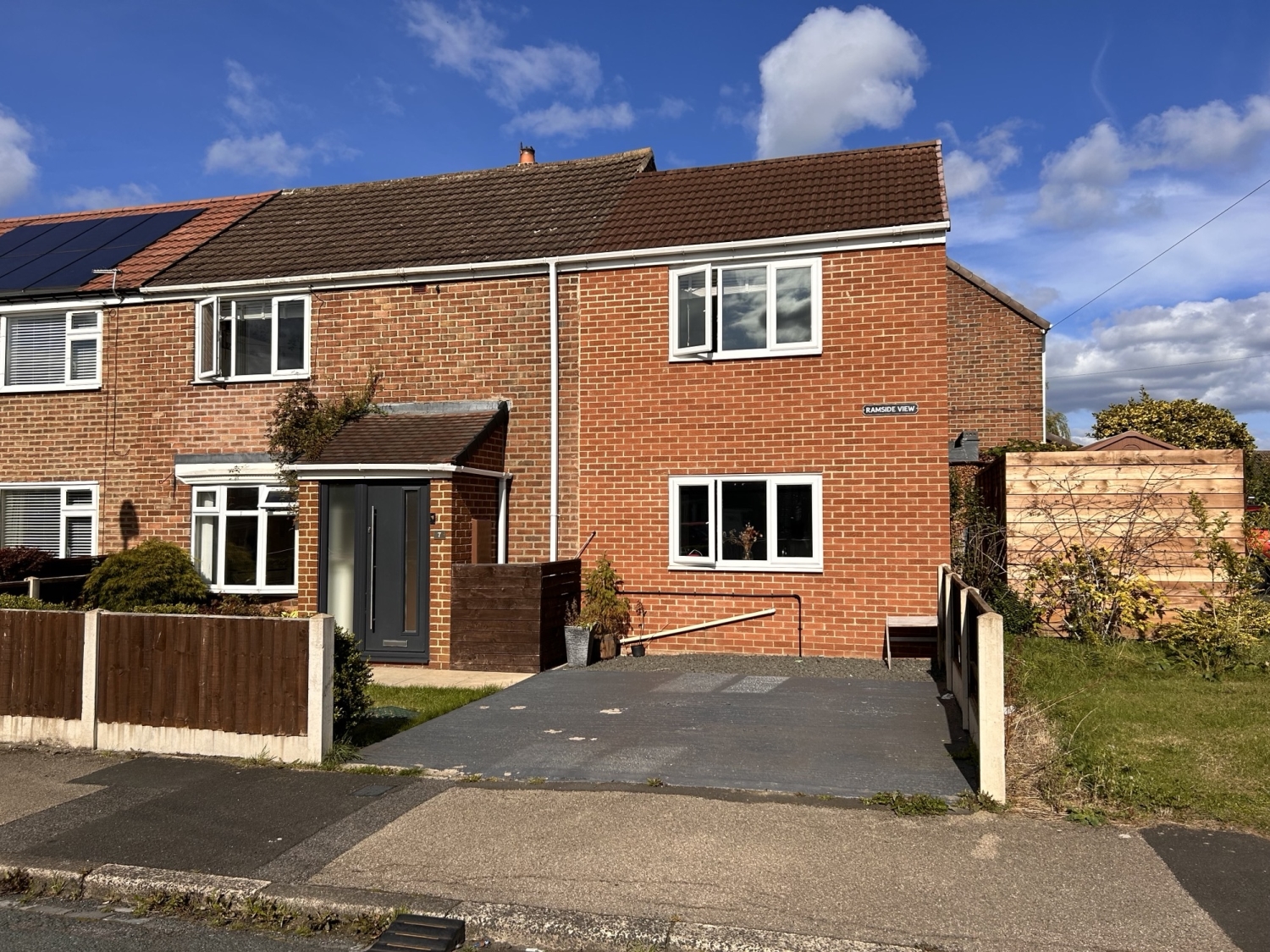 3 bedroom Semi-Detached Under Offer