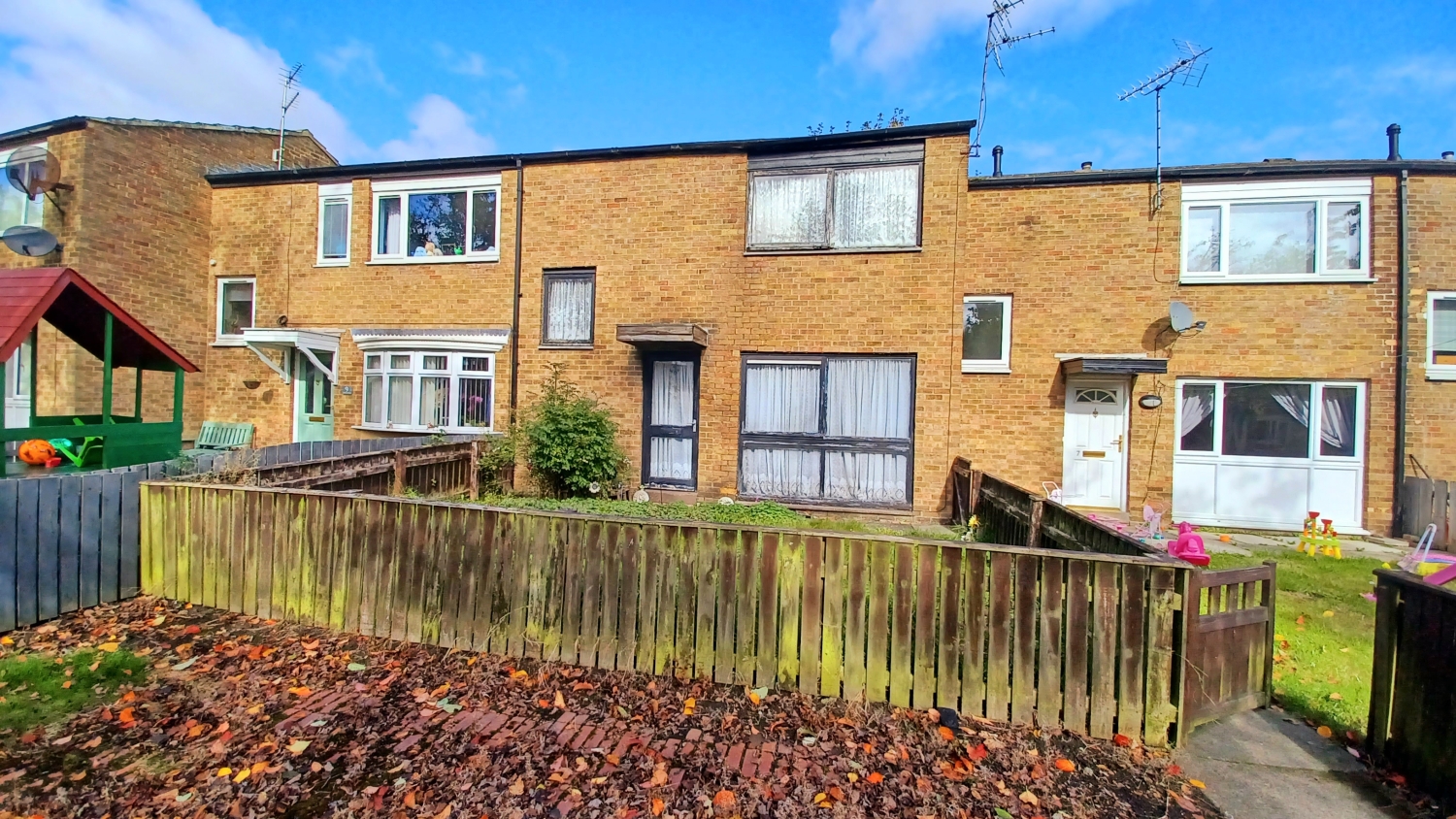 2 bedroom Terraced For Sale